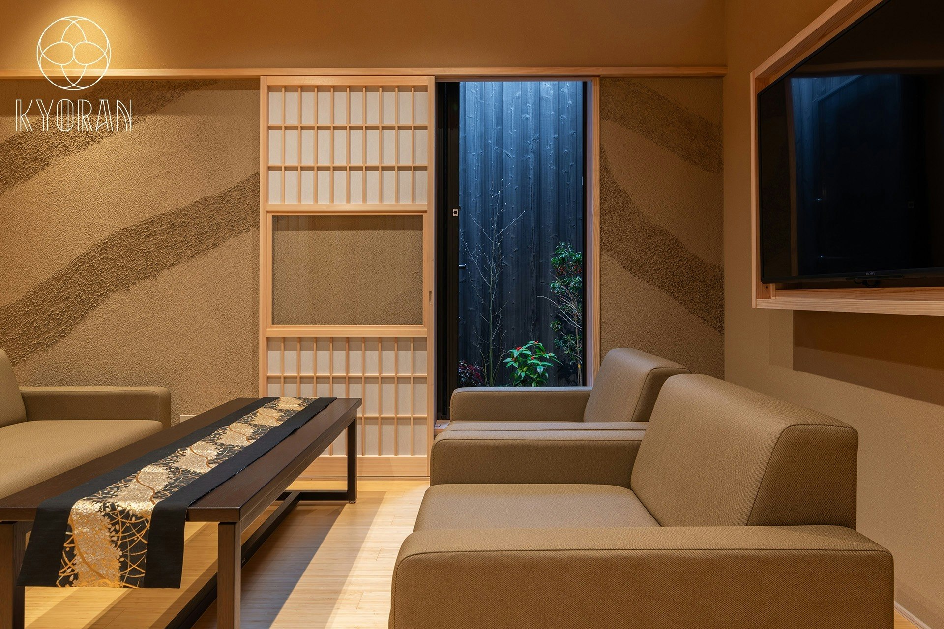 京都駅徒歩10分、東寺1分、2LDK最大5名~千年の歴史を感じる上質な一棟貸し宿