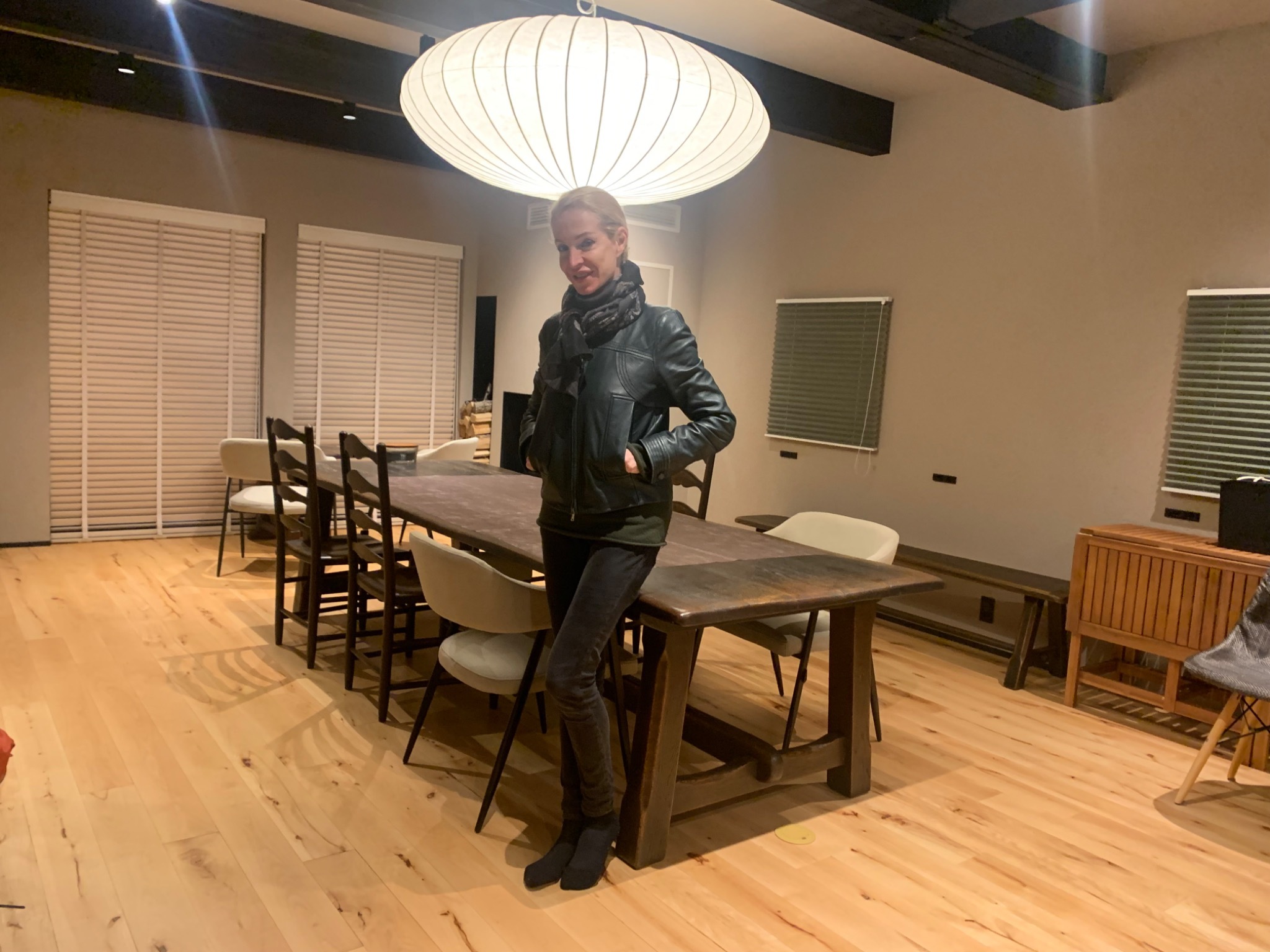 古い街並み 宮川沿いに佇む瀟洒なお家 のnull