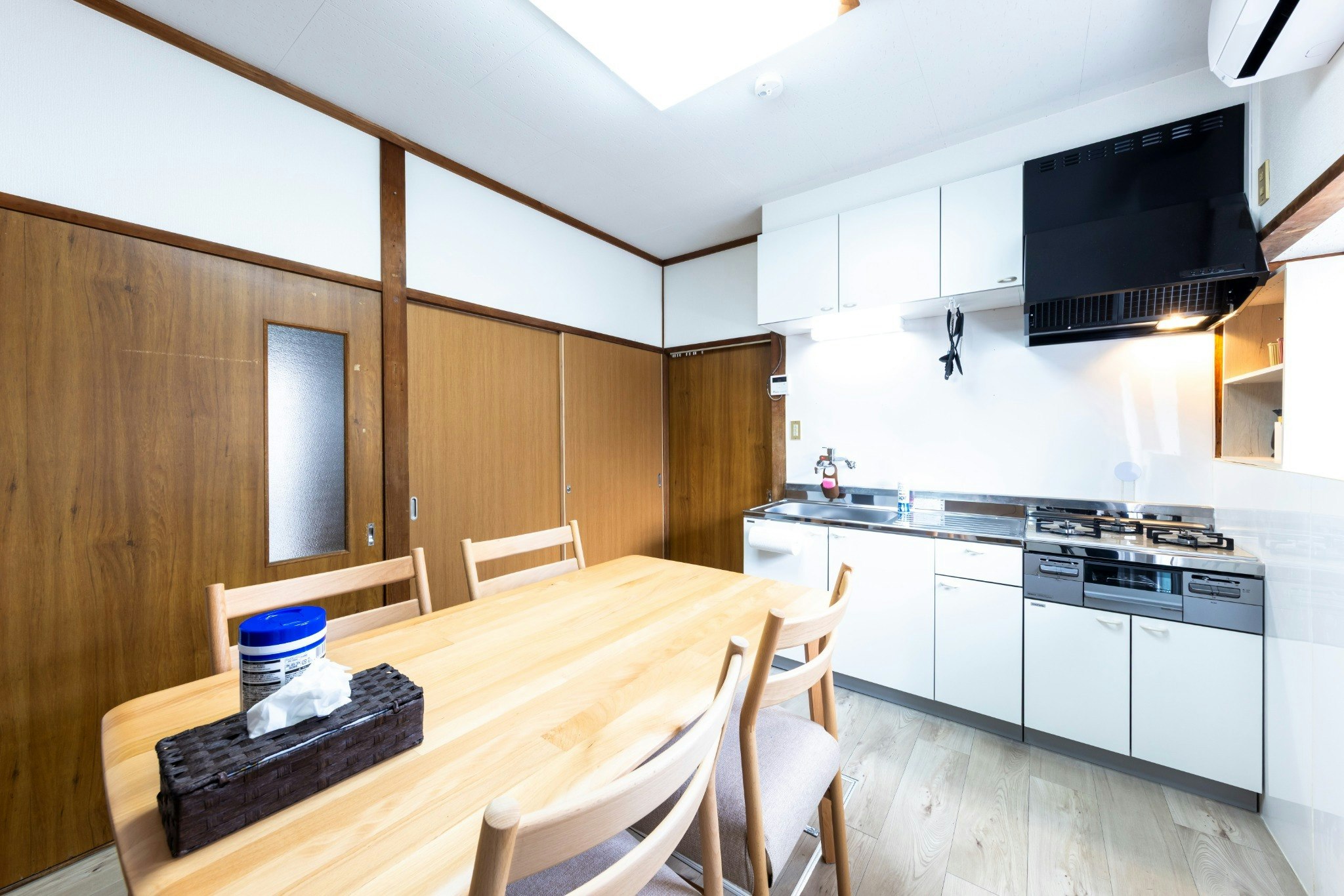 最大9名 / 高速入口6分 / 和室でくつろぐ貸切一軒家。Casa Stay Kokura 5