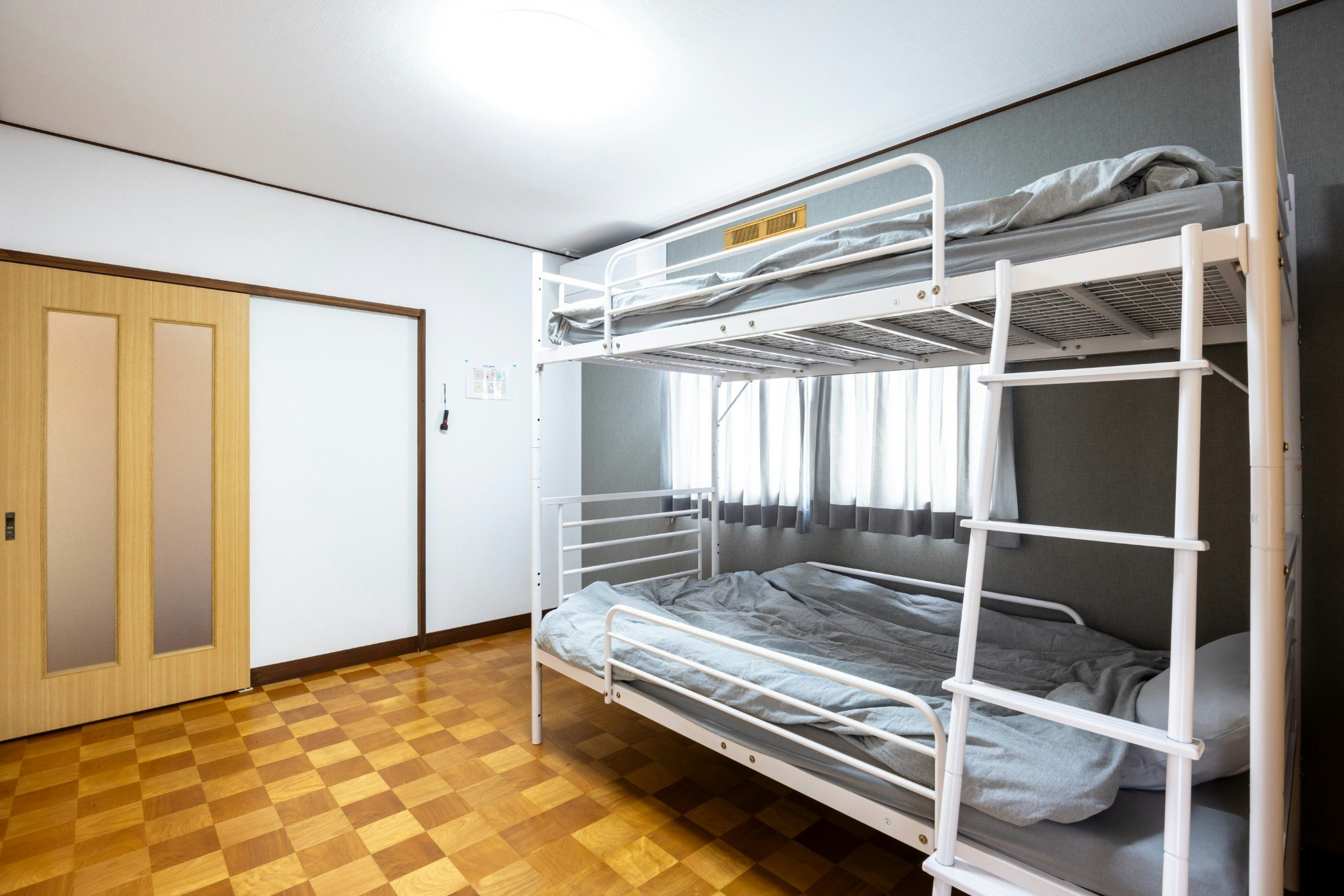 最大8名 / 高速入口3分 / 広々空間でくつろぐ貸切一軒家。Casa Stay Kokura 6