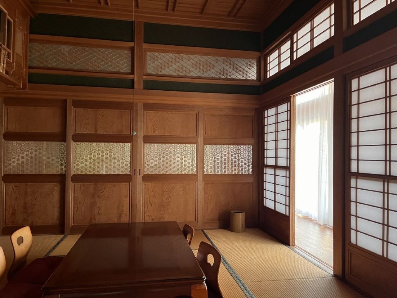 成田空港車で20分/ゆとりある造り164平米7名まで/無料駐車場3台まで