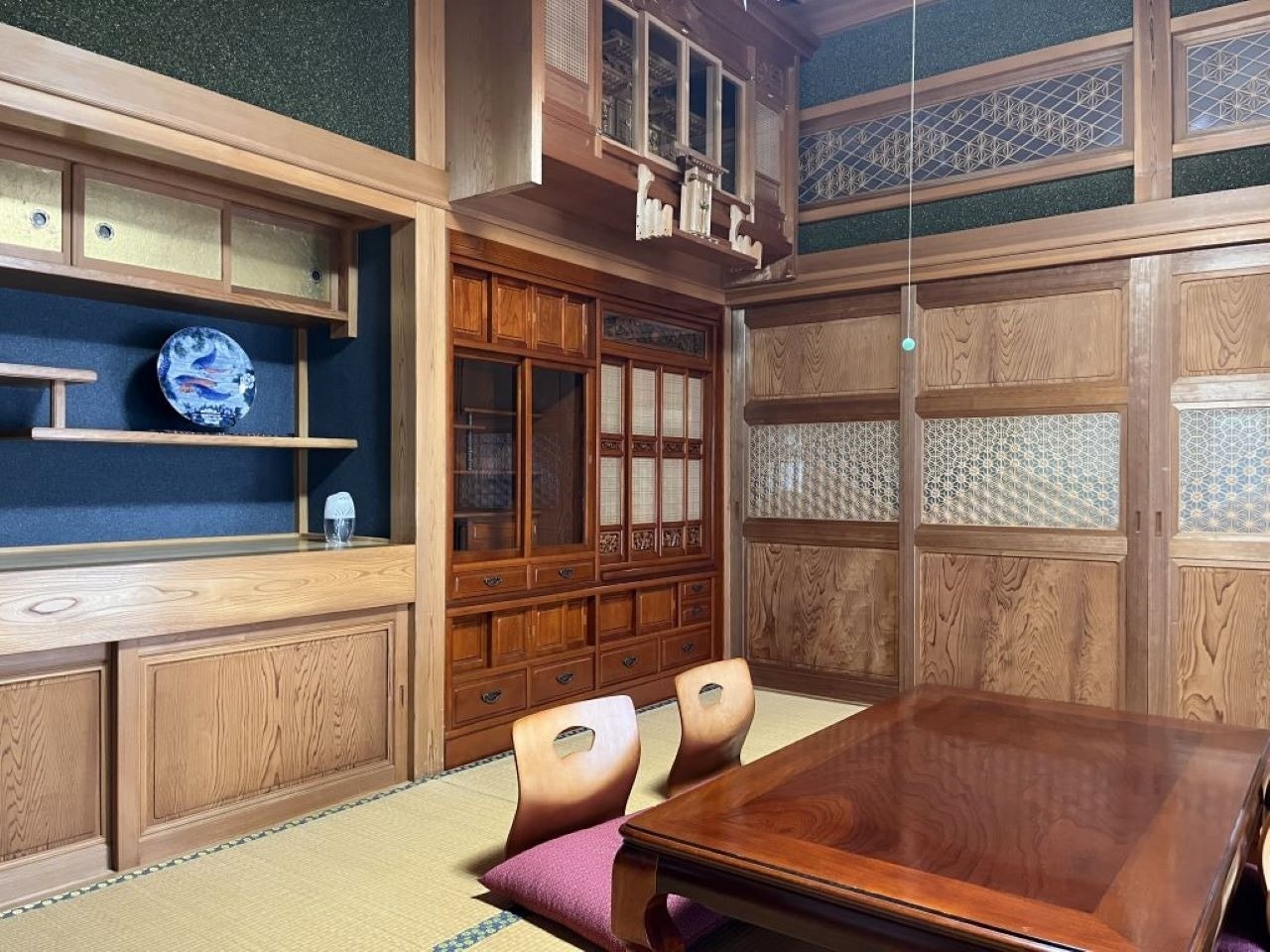 成田空港車で20分/ゆとりある造り164平米7名まで/無料駐車場3台まで