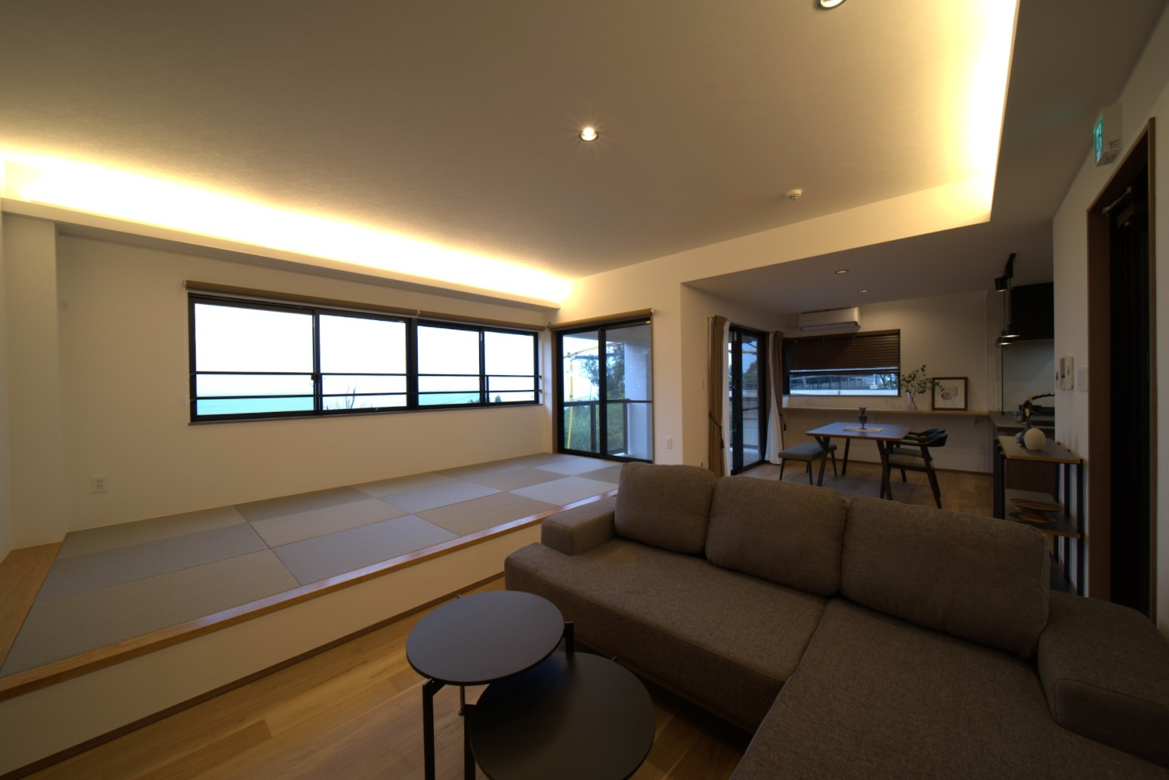 海まで徒歩30秒*リゾート地まで車で15分のラグジュアリー物件