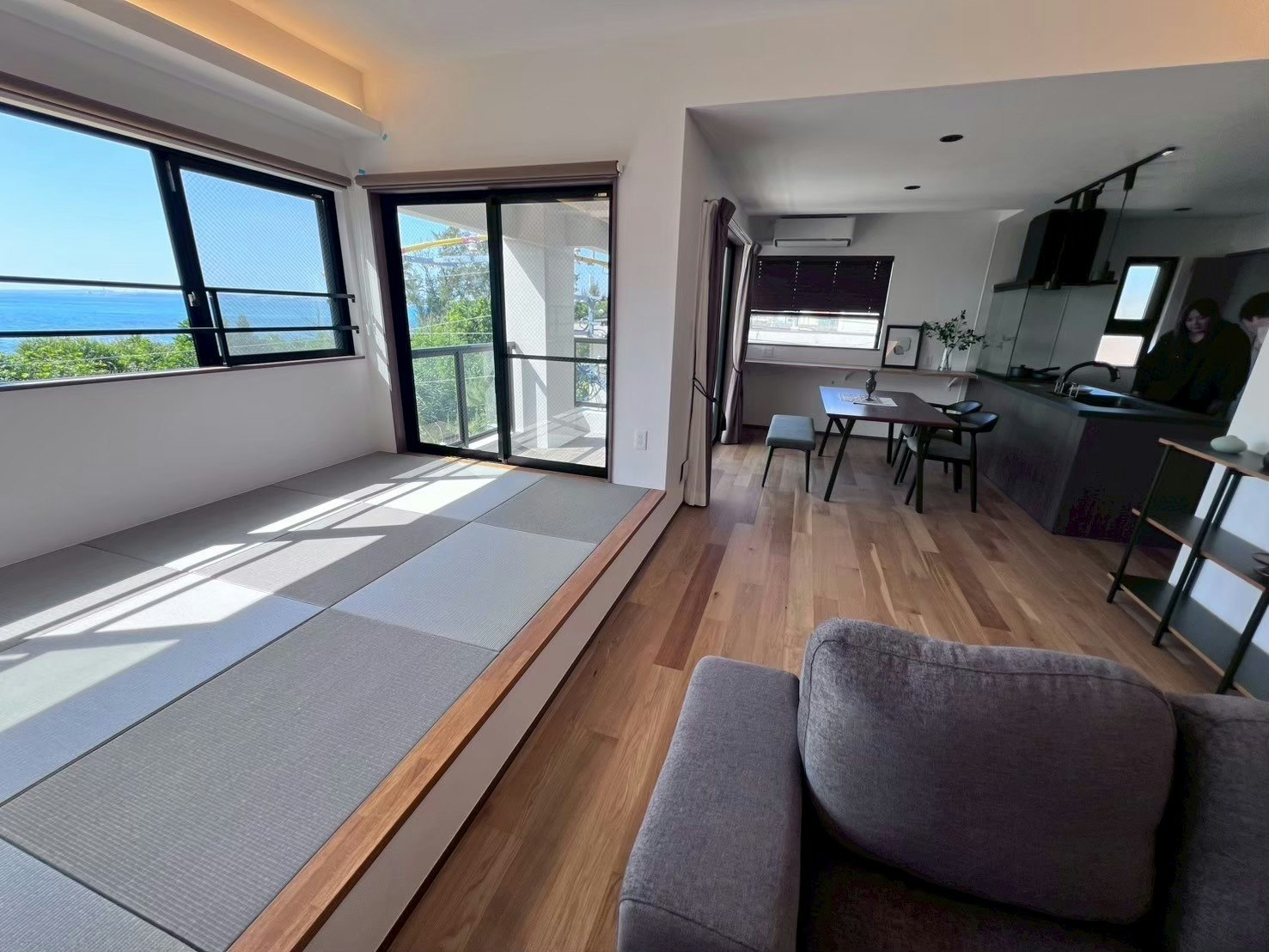 海まで徒歩30秒*リゾート地まで車で15分のラグジュアリー物件