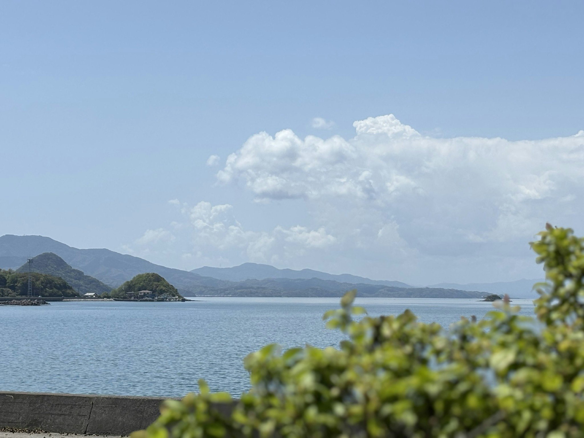 上天草/2台無料駐車場/最大12名/美しい天草の海を一望できるまるまる一棟貸切「お宿UmiSora」