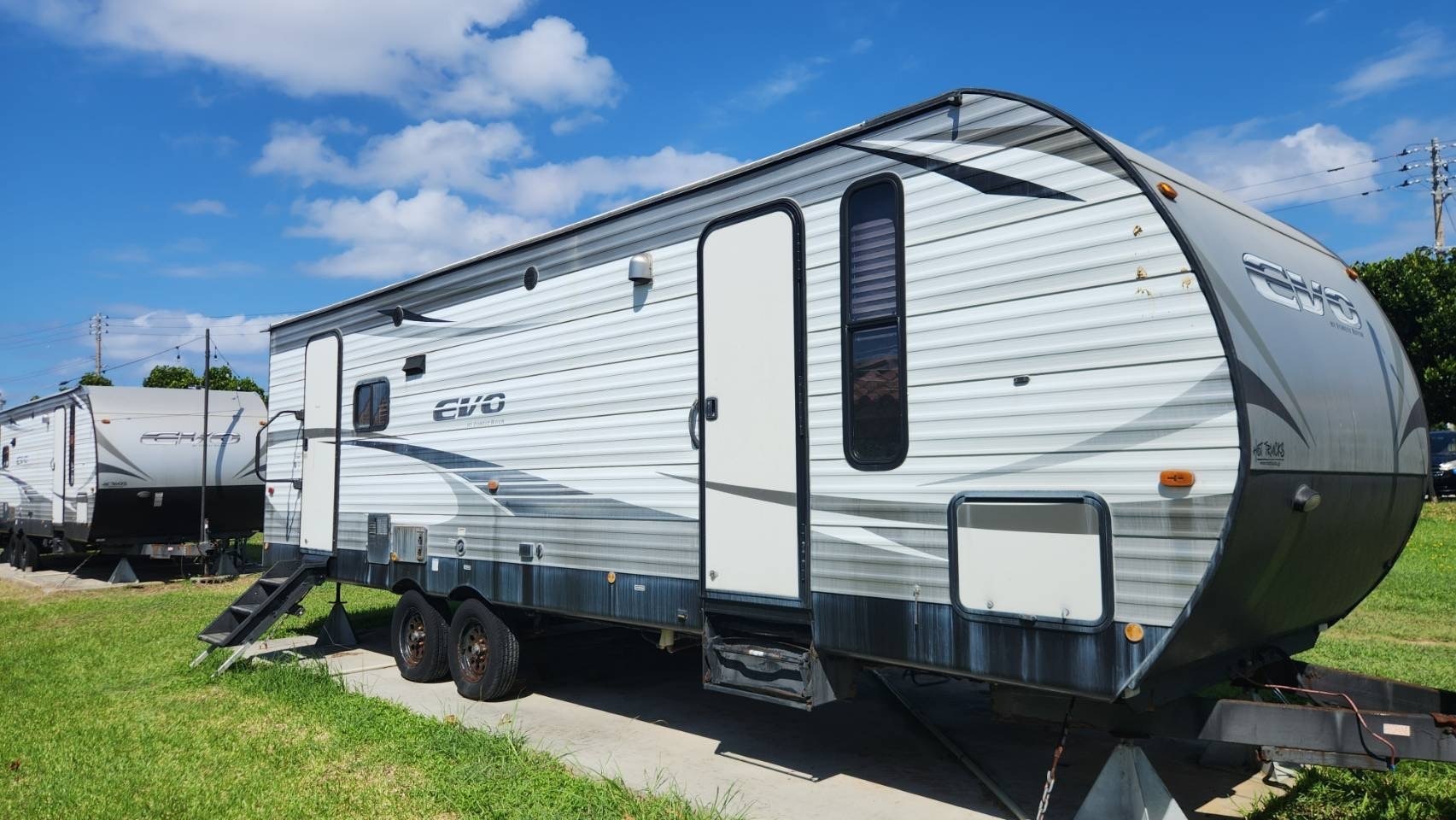 1日1室限定バレルサウナ付キャンピングカー