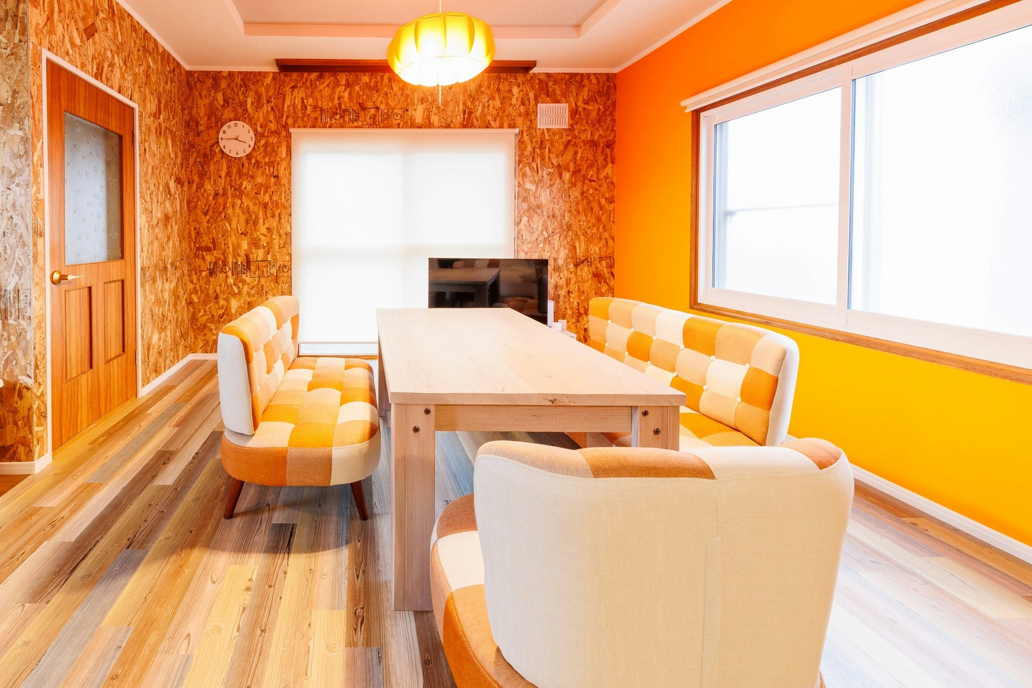 美瑛駅近・コンビニすぐ|洗濯機・乾燥機無料|広いダイニングルーム|キッチン完備