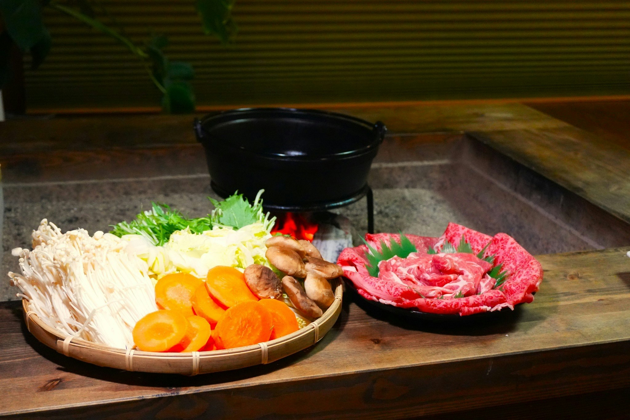 【2・3月限定】旬の地元食材付き|囲炉裏・かまどを愉しむ一棟貸しの宿