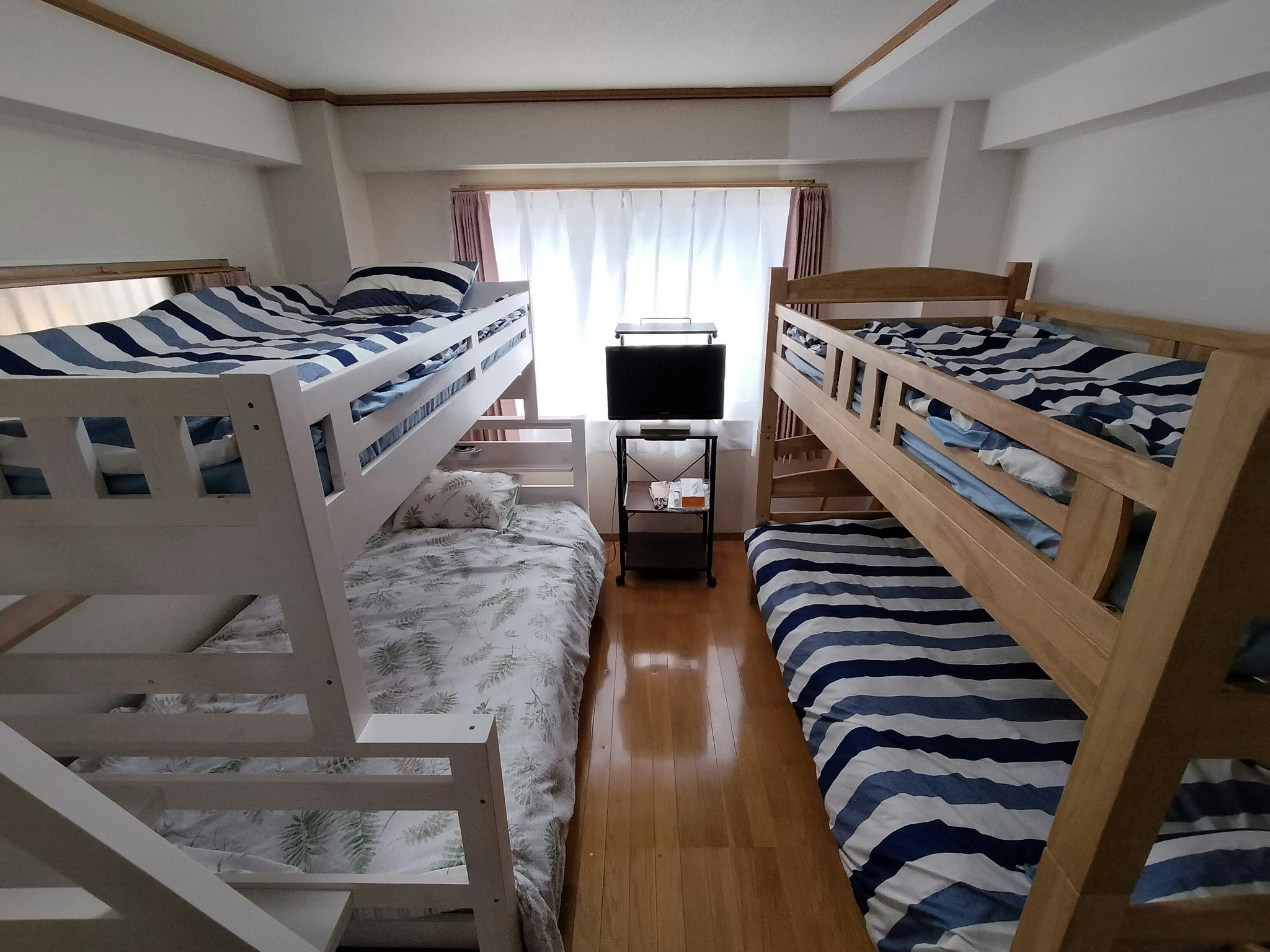 ☆料金一律☆安価で清潔、最大5名貸切。無料駐車場、天文館徒歩圏内、1LK101号室