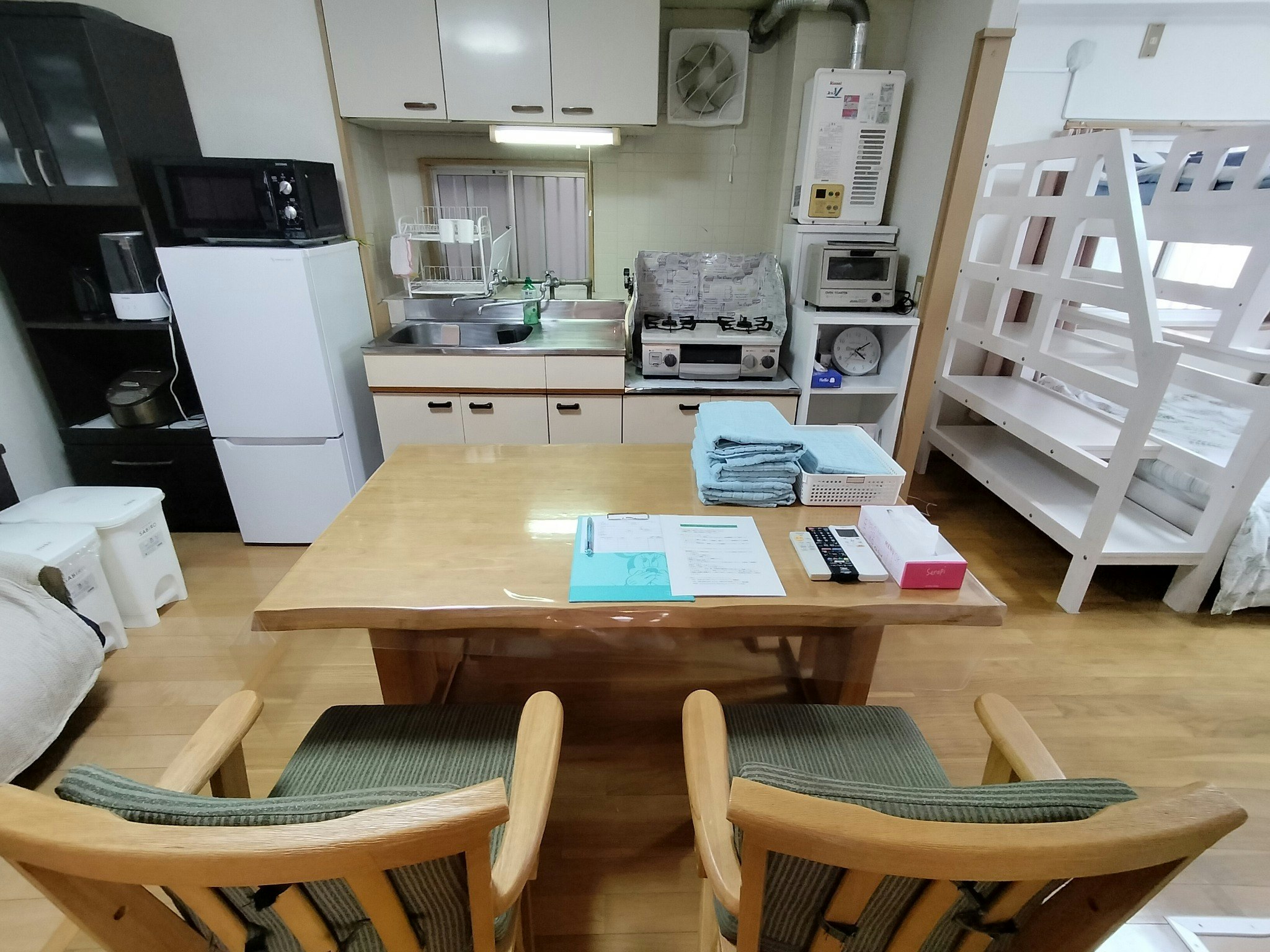☆料金一律☆安価で清潔、最大5名貸切。無料駐車場、天文館徒歩圏内、1LK101号室