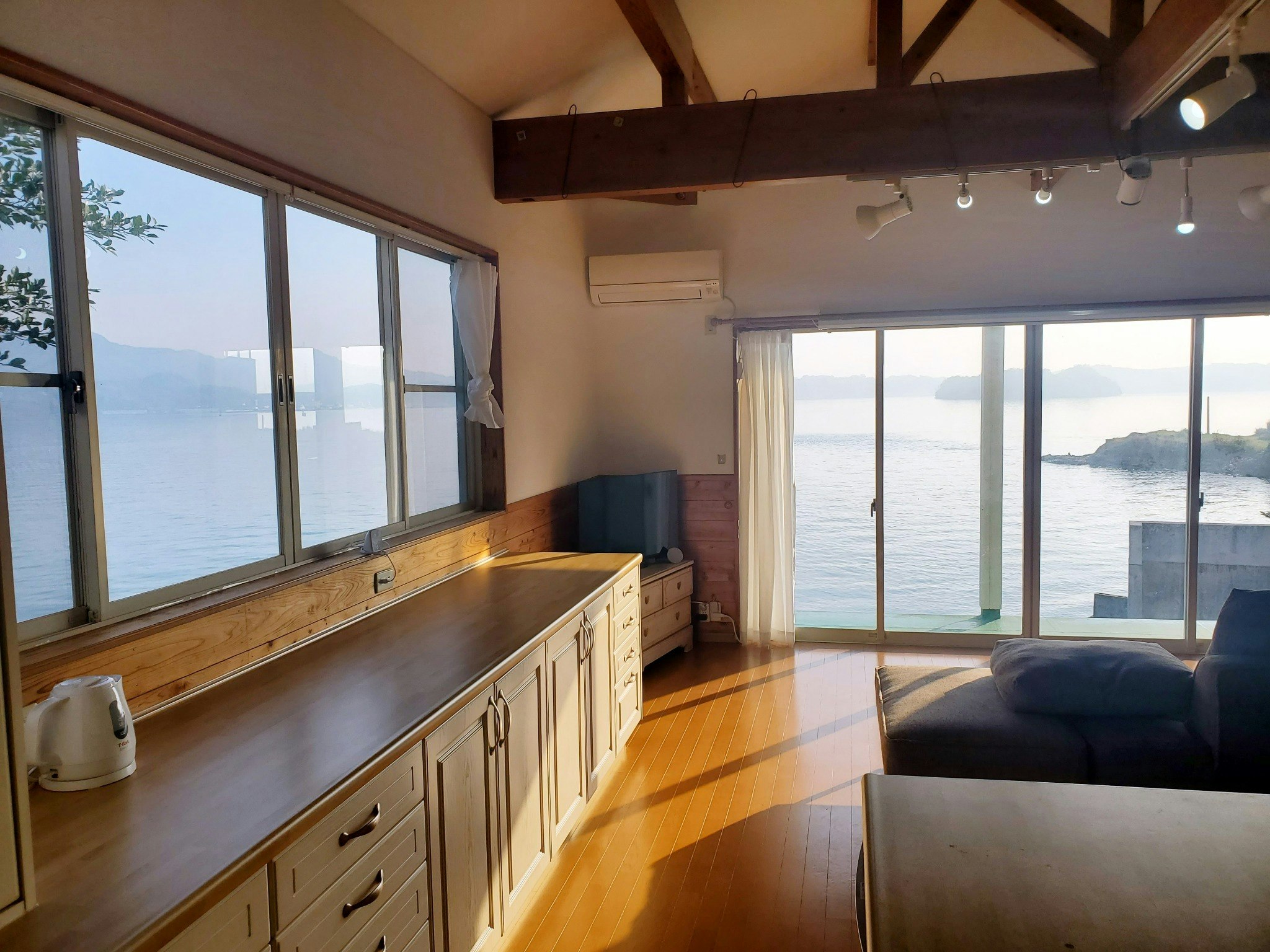 ペット可能  貸別荘  BBQ オーシャンビュー 電気自動車 EV充電 200V 