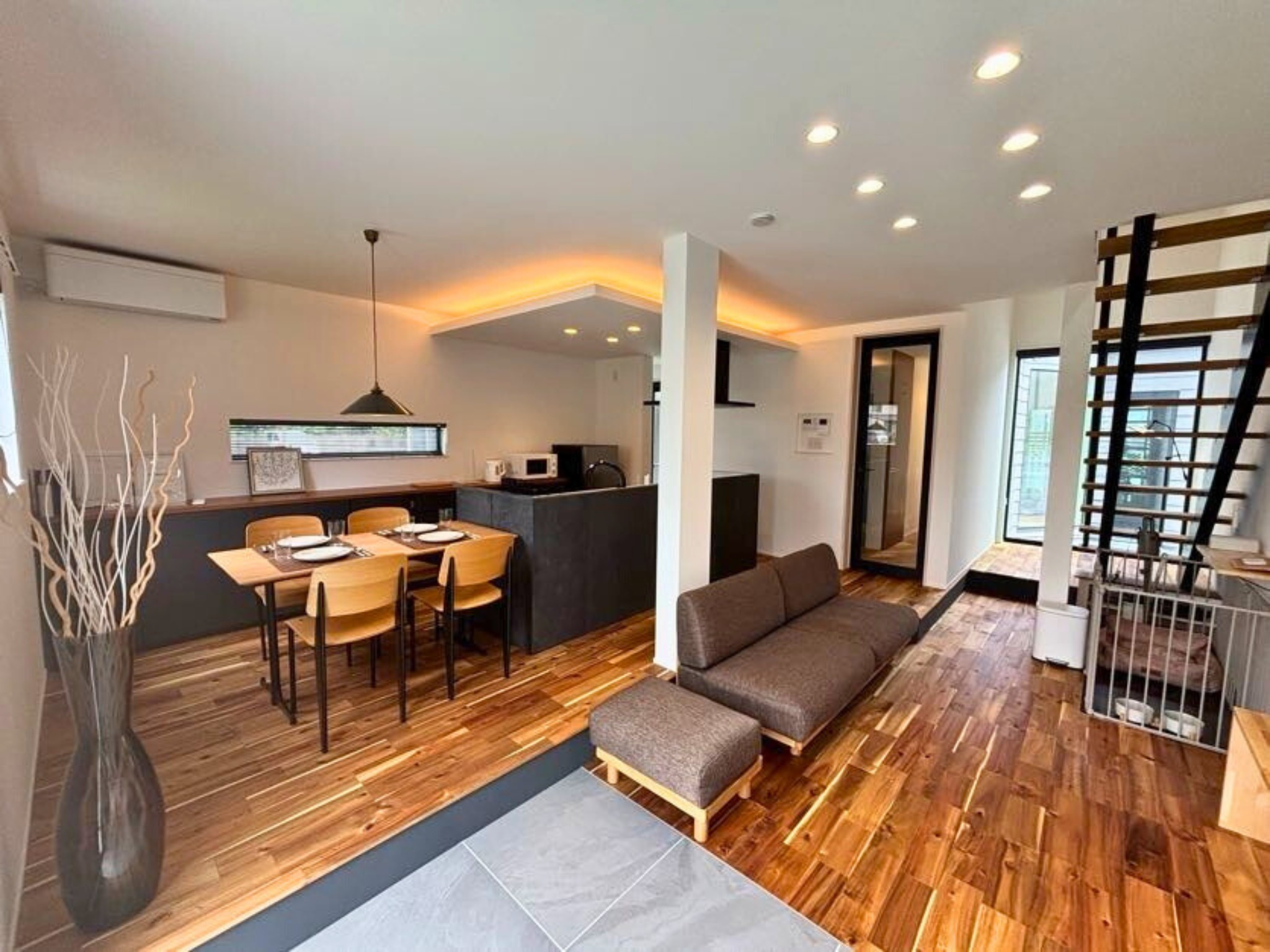 【2名様限定】犬と泊まれる一棟貸切ヴィラ|専用ドッグラン付きふたり旅