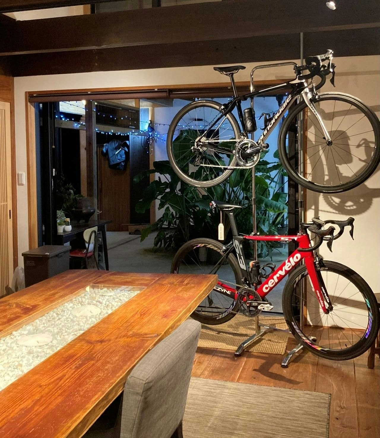 『すえひろや』中津城から徒歩3分 味噌蔵をリノベーション