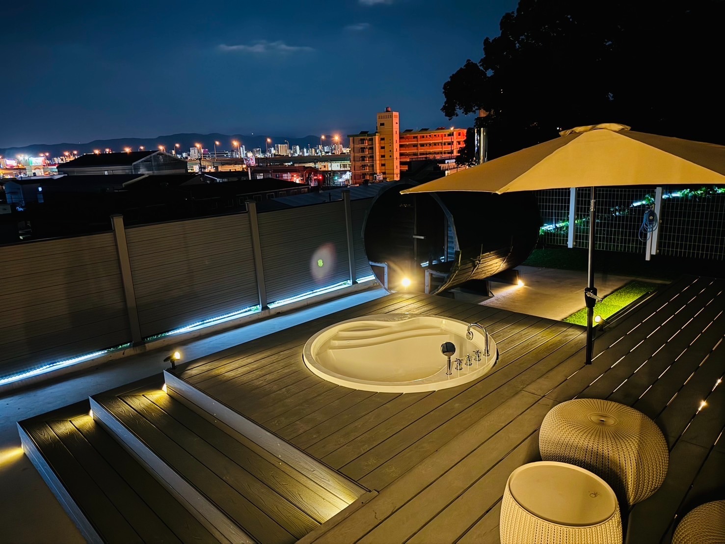 New!AirportHills 1400m2絶景パノラマ1棟2階貸切駐車場4台サウナBBQ施設ペッ