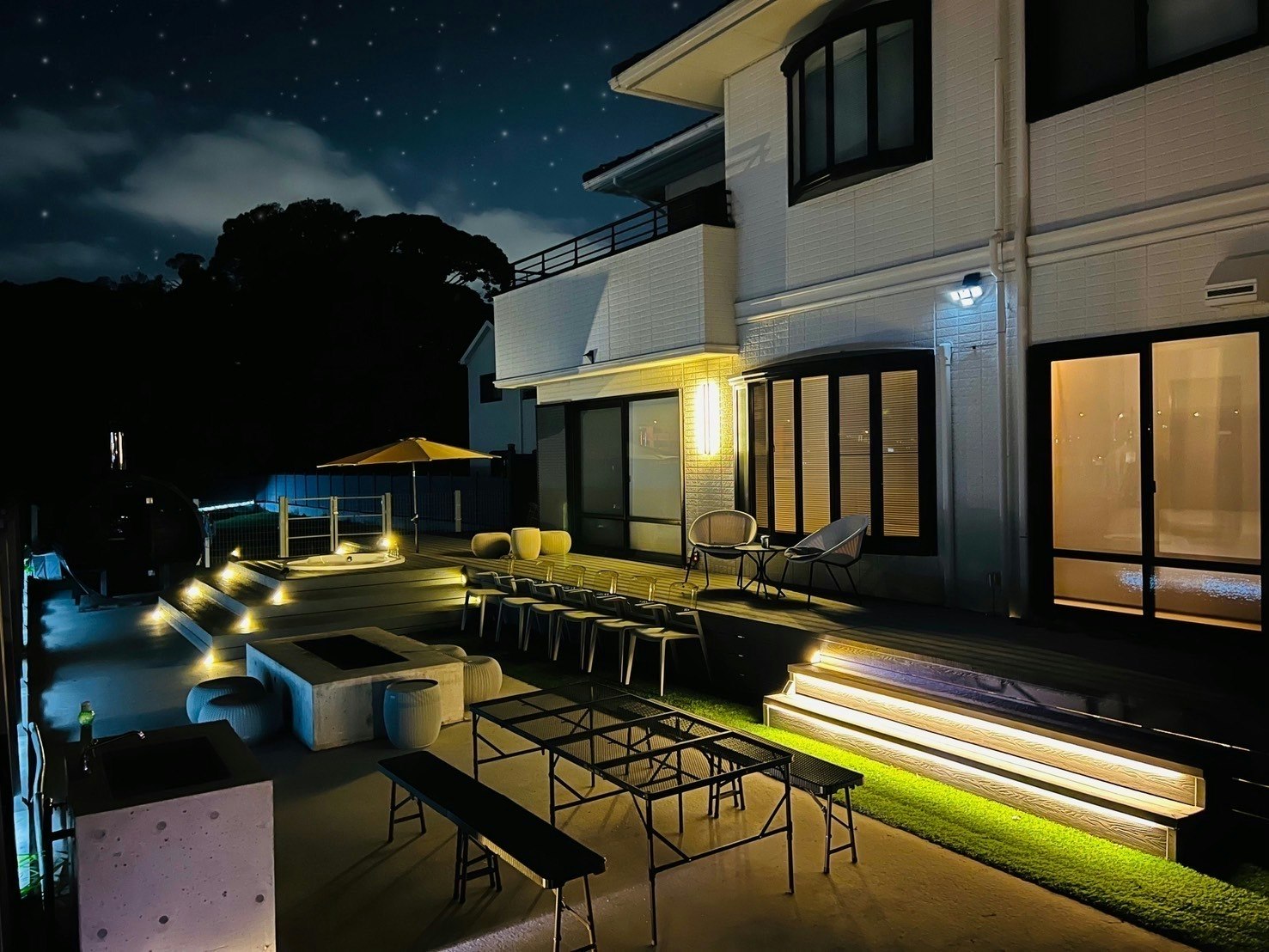 New!AirportHills 1400m2絶景パノラマ1棟2階貸切駐車場4台サウナBBQ施設ペッ