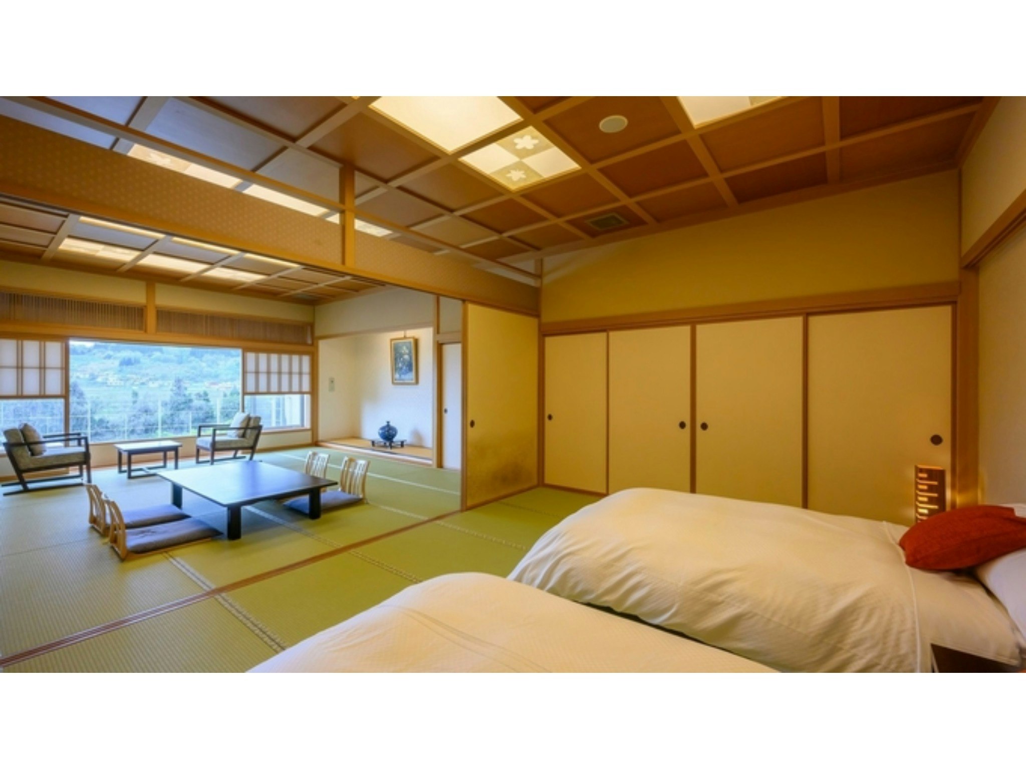 【別邸】最上川一望の特別和室|すき焼き会席絶品お肉を秘伝の割り下で頂く至福の味