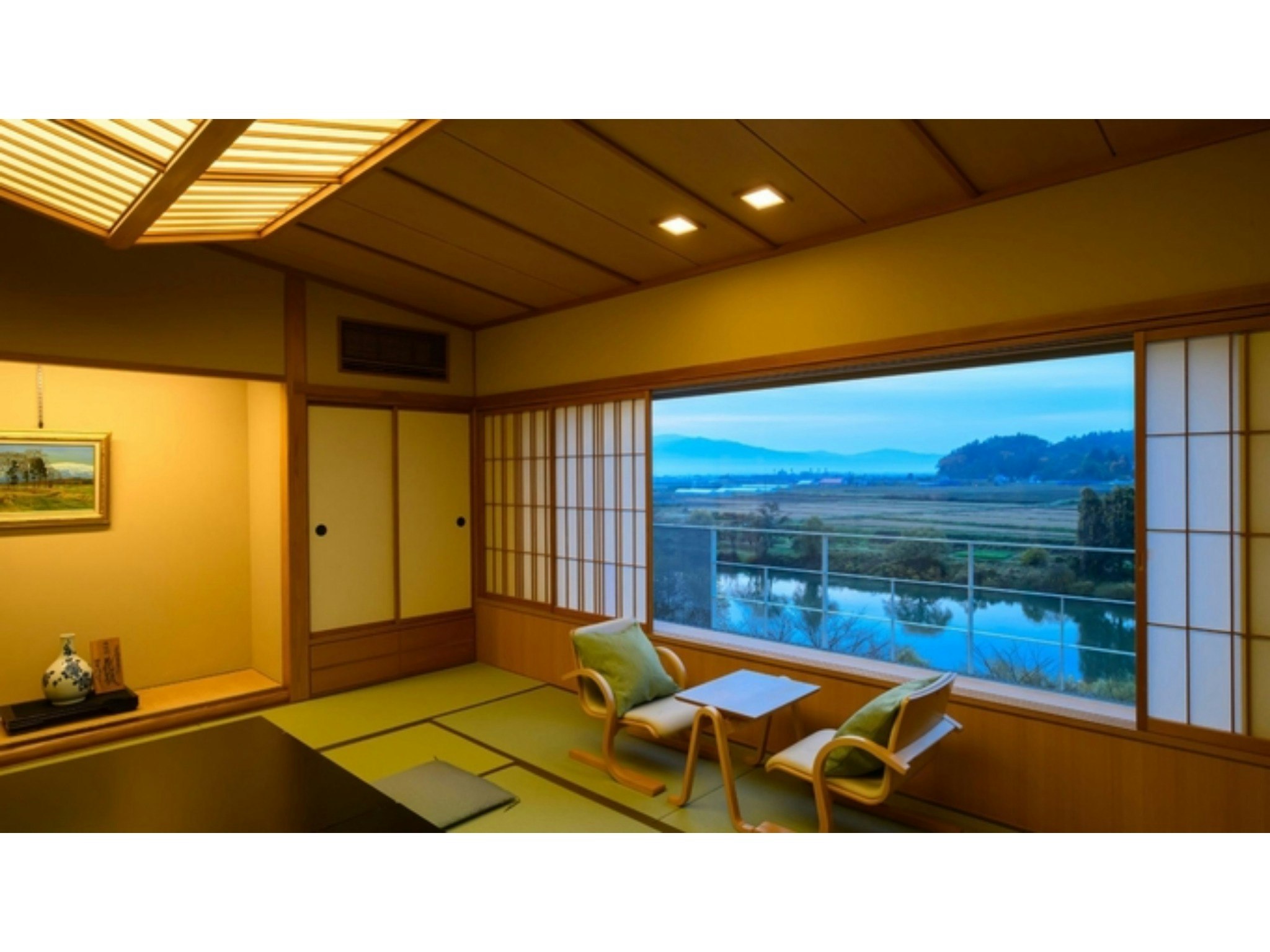 【リバービュー】和室15畳|すき焼き会席絶品お肉を秘伝の割り下で頂く至福の味