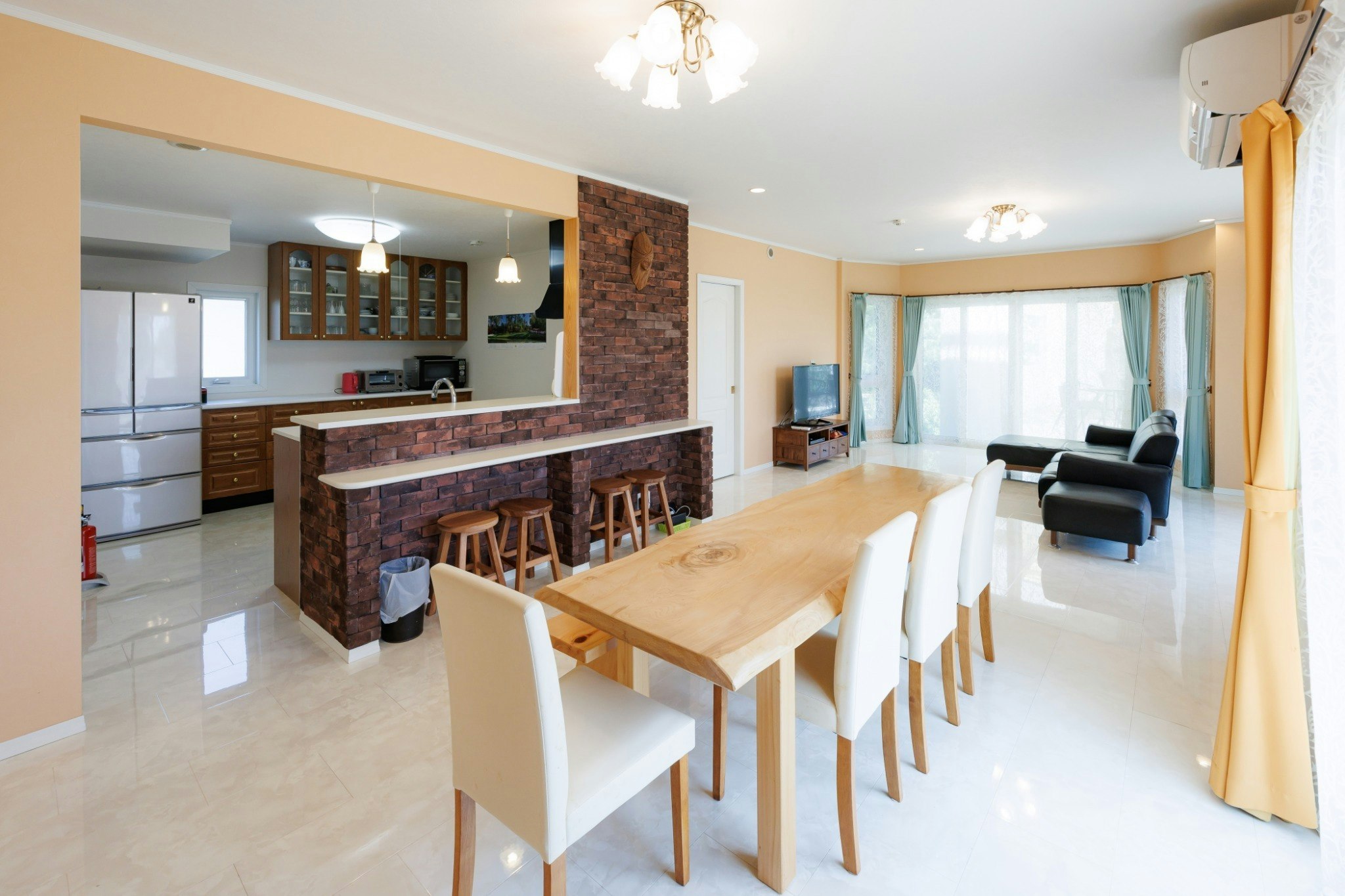 「オーシャンビューテラス伊豆」P4台、屋根付きBBQテラス!