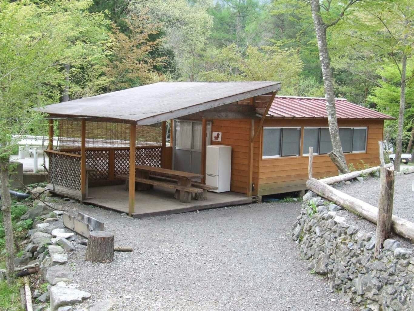 【バンガロー】どんぐり (14畳)