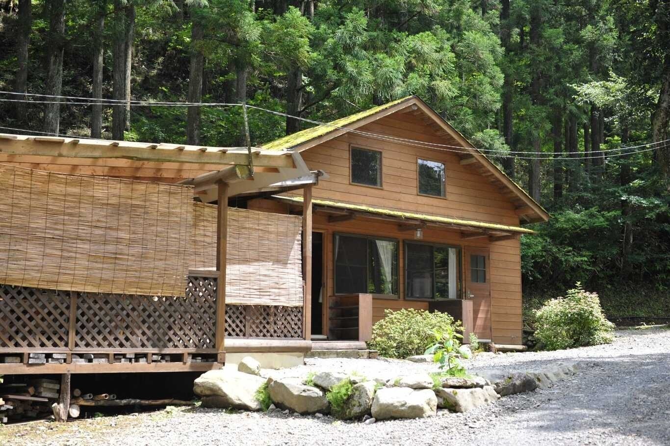 【バンガロー】唐松 (10畳ロフト付)