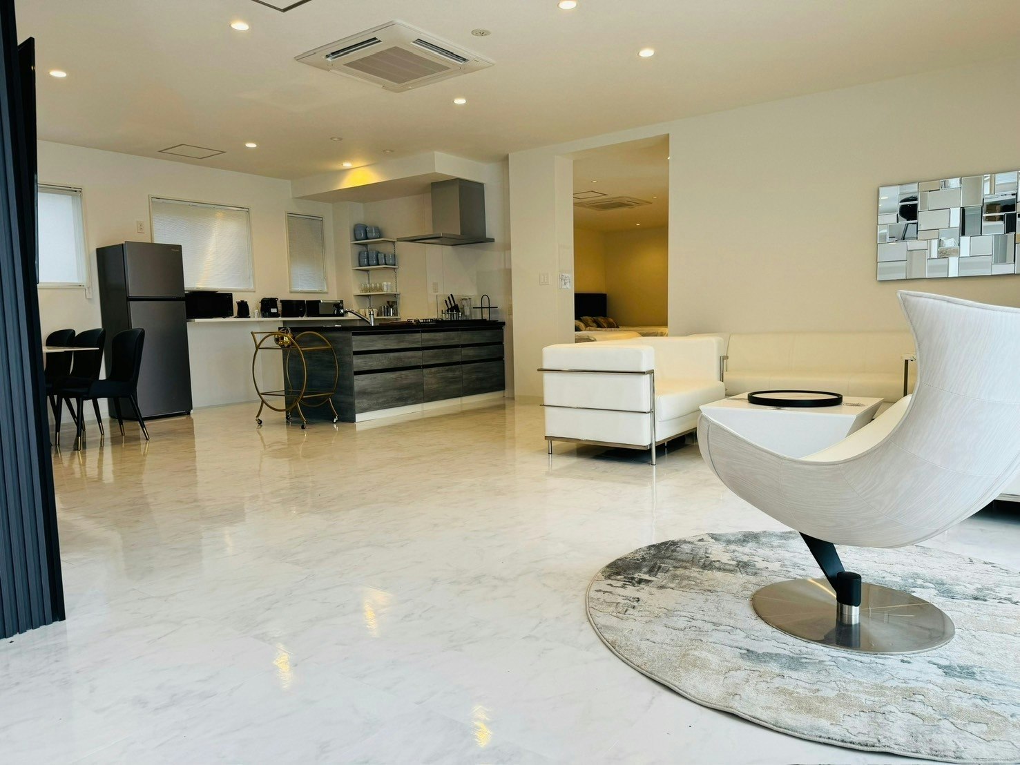 New!Luxury Hills 室内外1500m2超絶景パティオサウナBBQ駐車場4台プール、ペッ