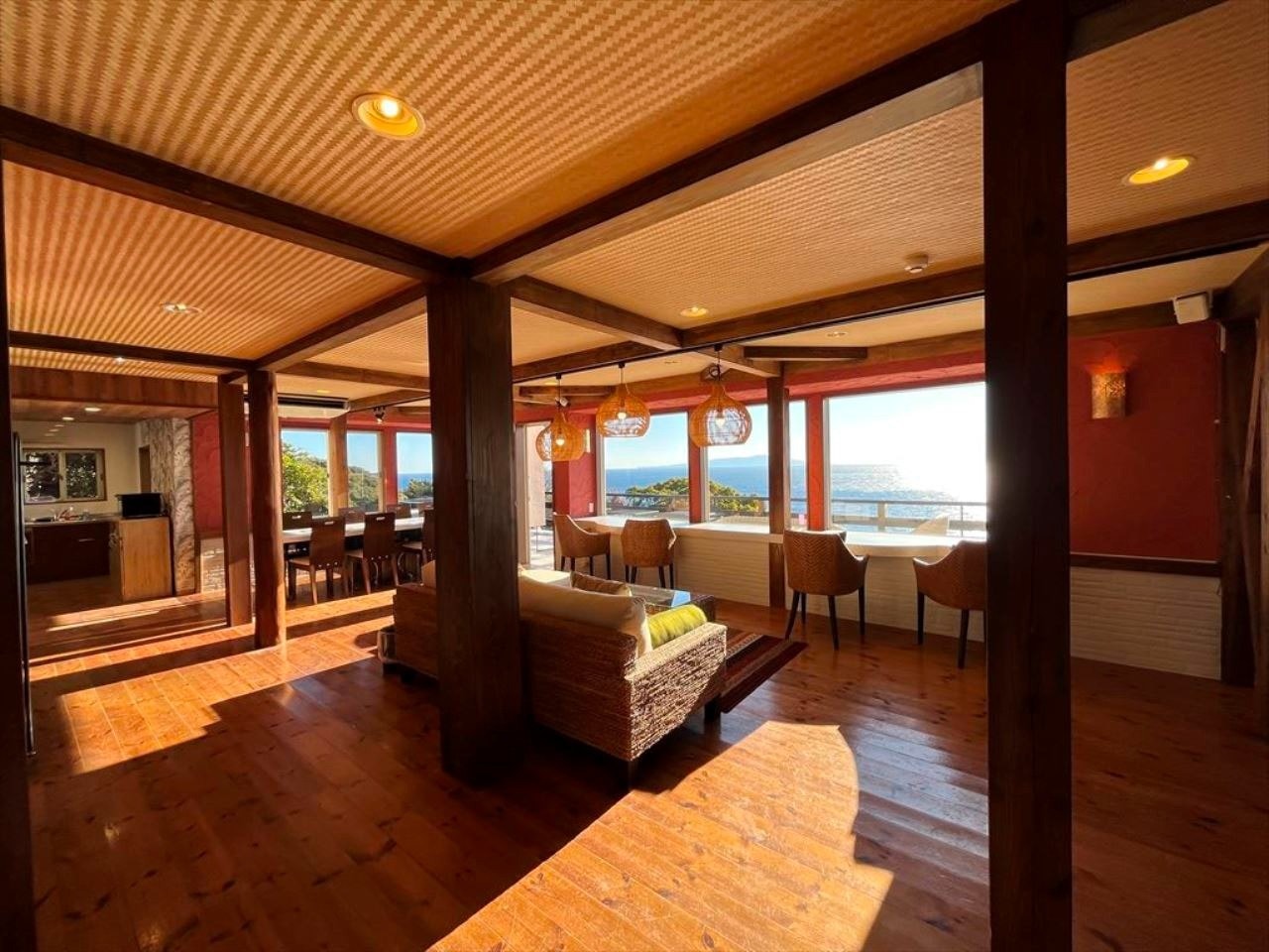 オーシャンビュー/子ども無料/BBQ(室内&外)/シアター・カラオケ/14名/1棟貸切/LDK48帖