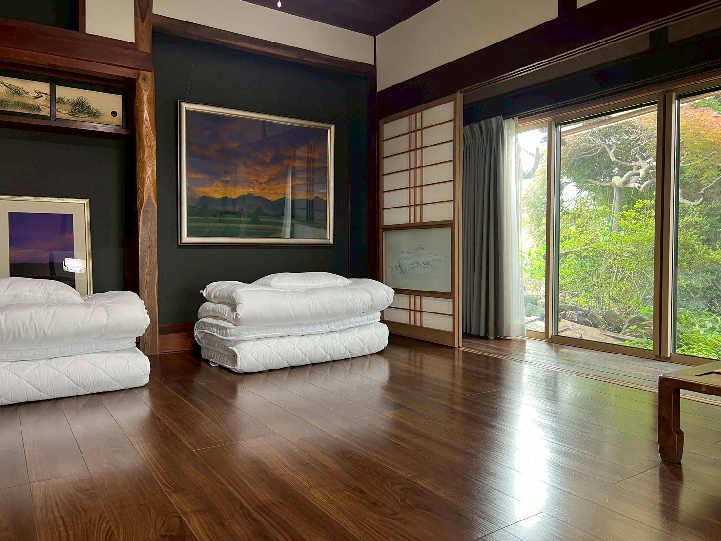 田園風景に囲まれた一軒家、満天の星空がお出迎え