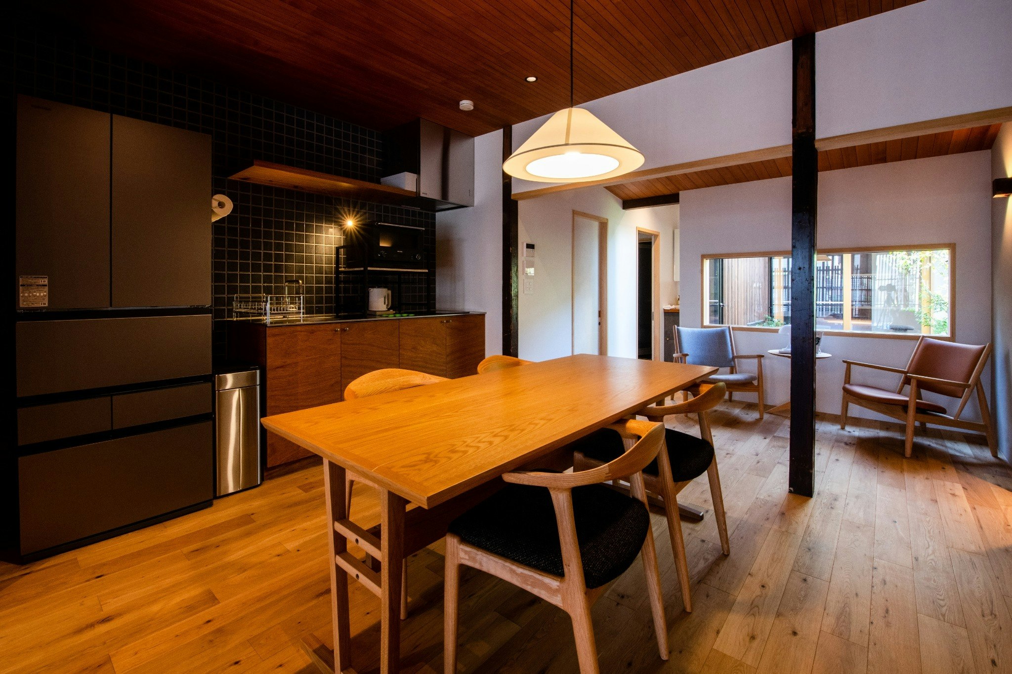 【佳町・邸】デザイナーズ住宅、NEW OPEN|北野天満宮・円町|寝室4|トイレ3|浴室2|庭付き