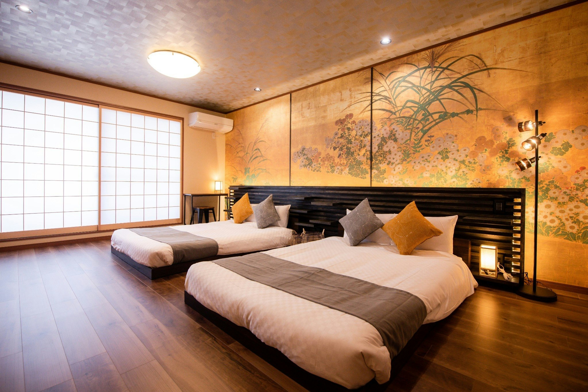 【お宿やおよろず柳水町】京都中心部|新築OPEN|無料駐車場付きの広々とした隠れ家で快適な京都ステイ