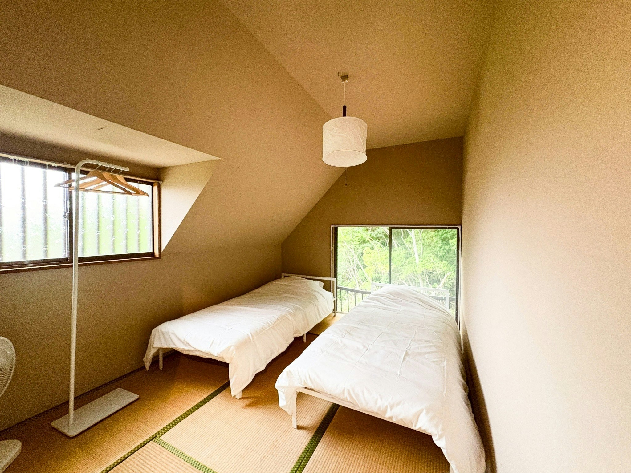 【鳴沢村/河口湖】富士山近く!6名泊まれる自然豊かな一棟宿/サウナ&BBQセット有/リトリート