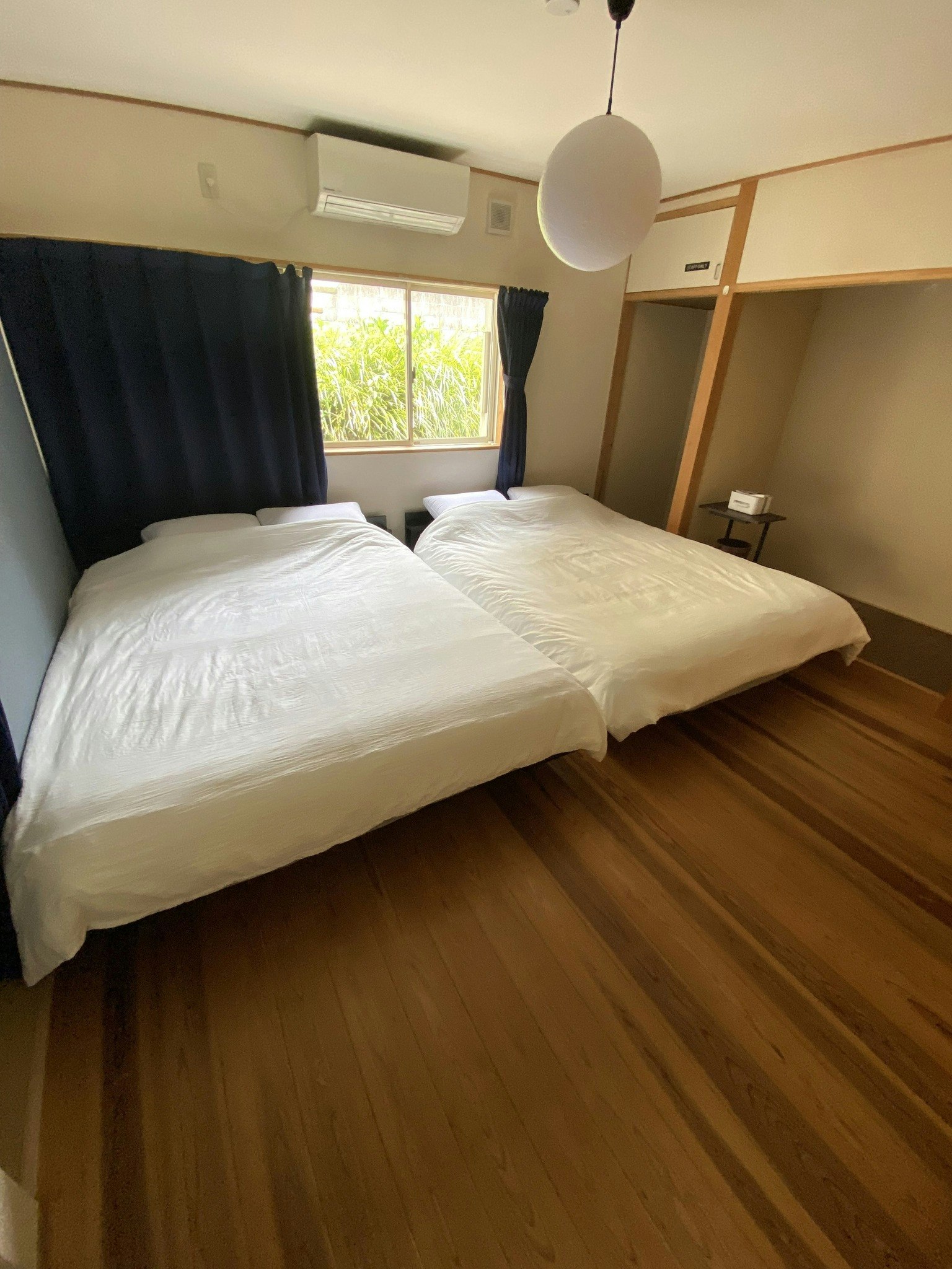 【八丈島】9名までok!元スナックを丸ごと貸切!カラオケ歌い放題!大型TV&マンガで最高ステイ!