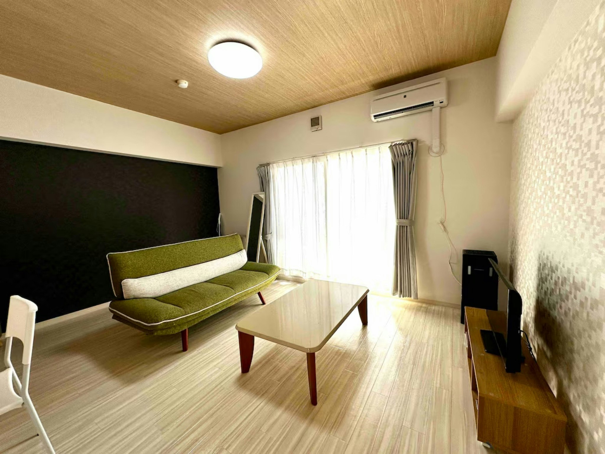 【禁煙】【303】駅近で済みやすい場所。札幌駅まで徒歩8分の40m2超の室内空間でゆったり快適に滞在