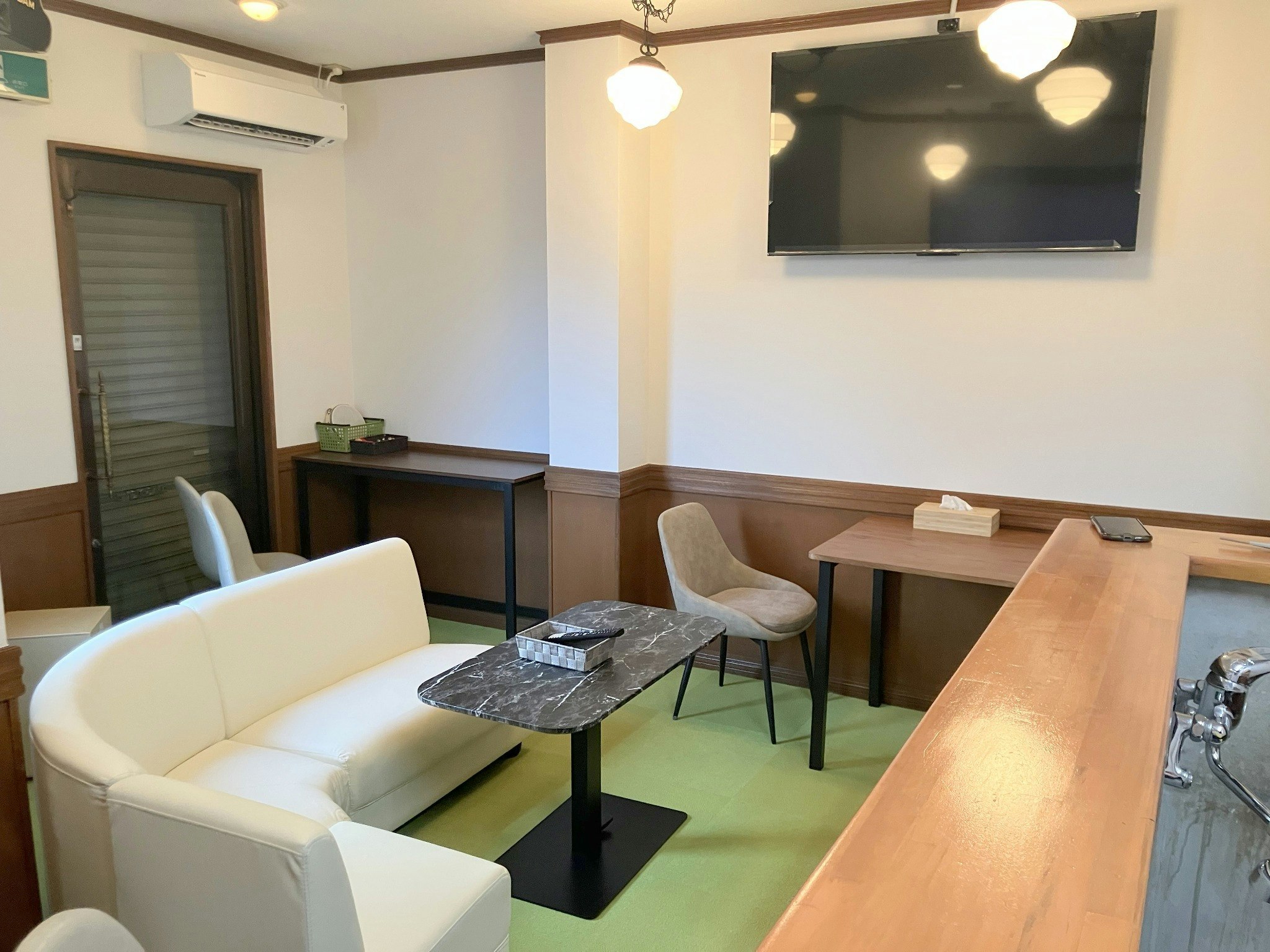 屋上BBQ可!15人宿泊可!寝室4部屋!広々125m2!カラオケルーム有!楽器演奏可!駐車場あり