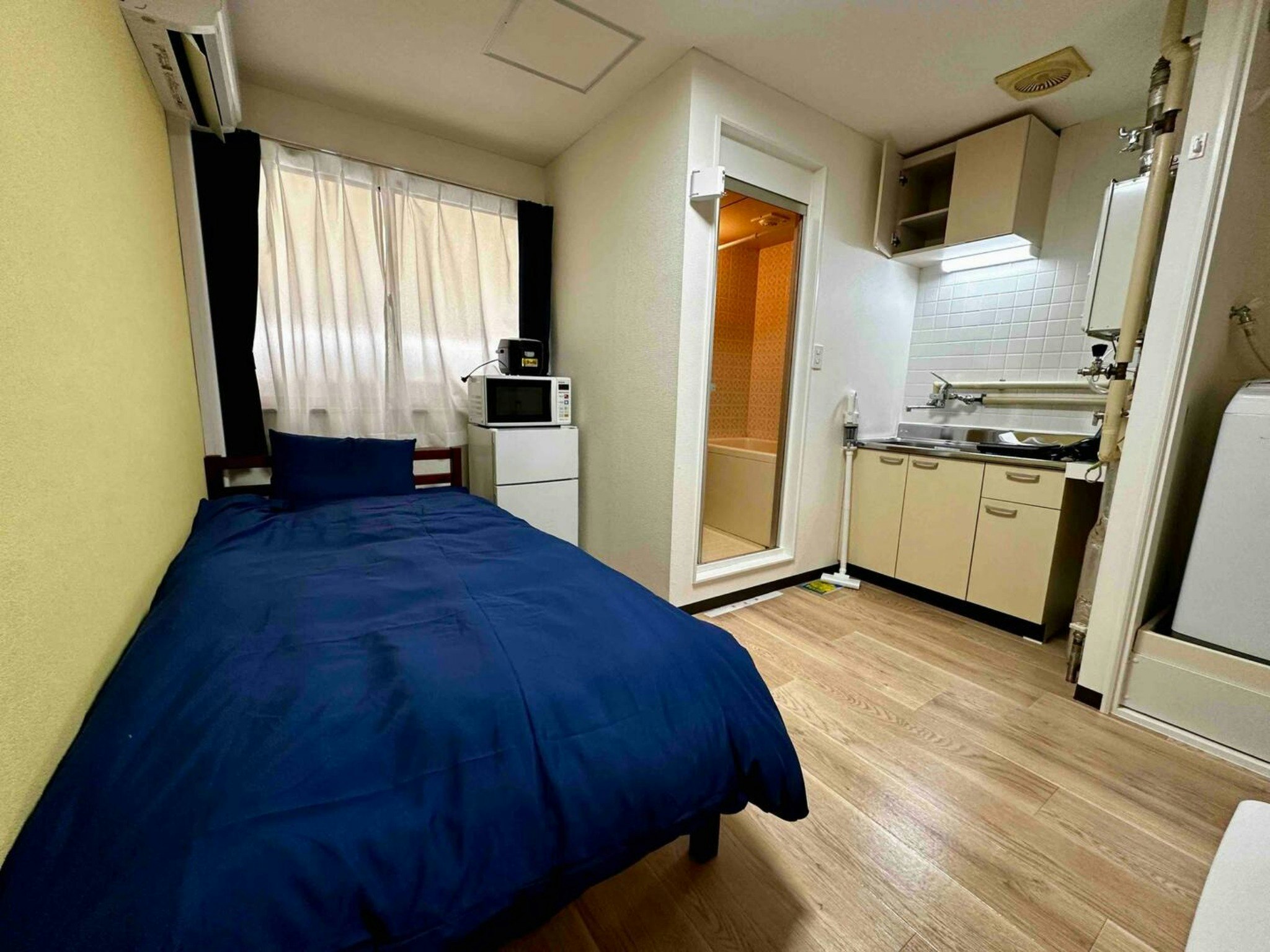 【禁煙】【1-3】地下鉄駅徒歩7分の格安アパートメント 最大2名滞在可でネット無料エアコンも完備