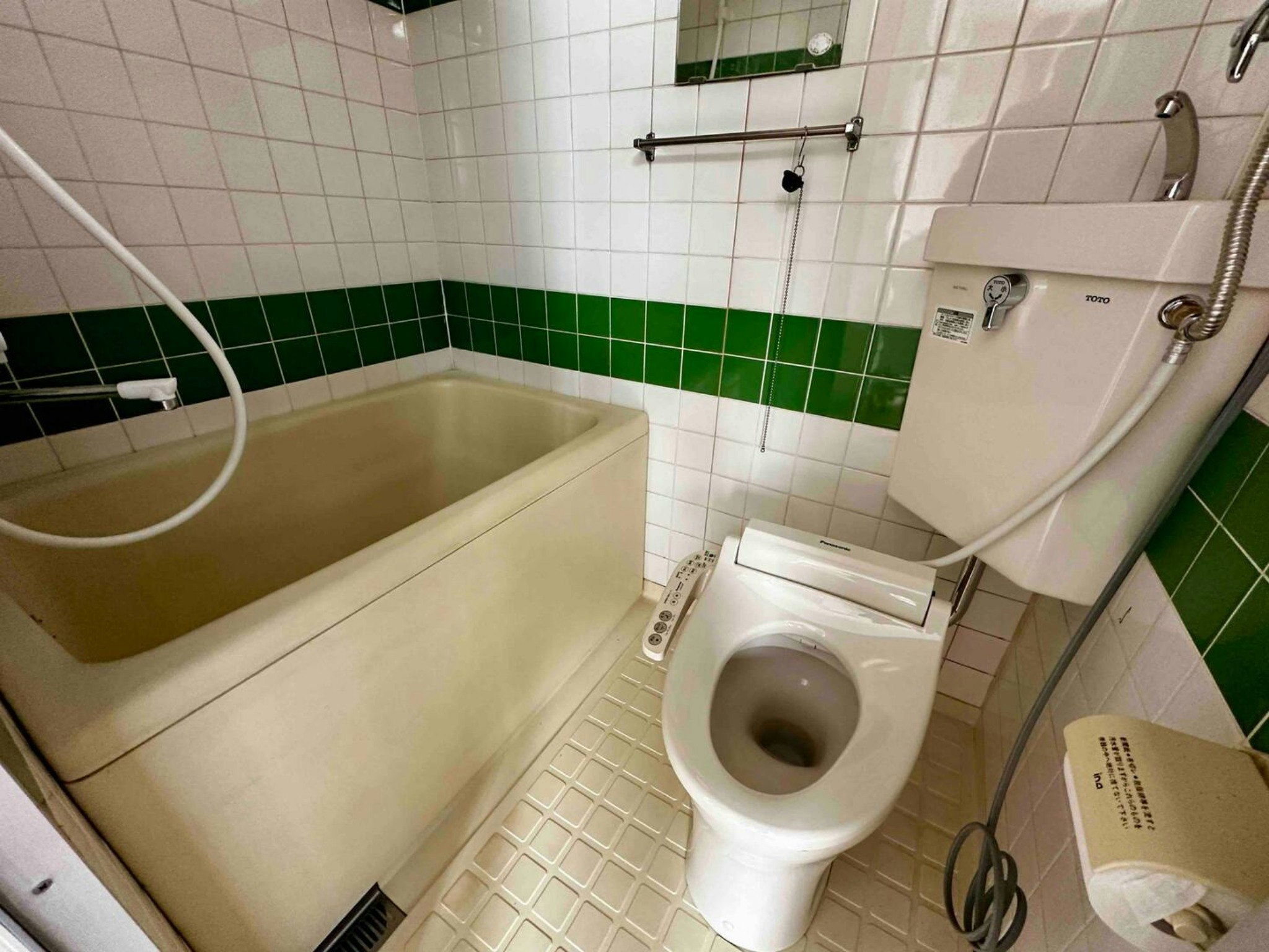 【禁煙】【1-3】地下鉄駅徒歩7分の格安アパートメント 最大2名滞在可でネット無料エアコンも完備