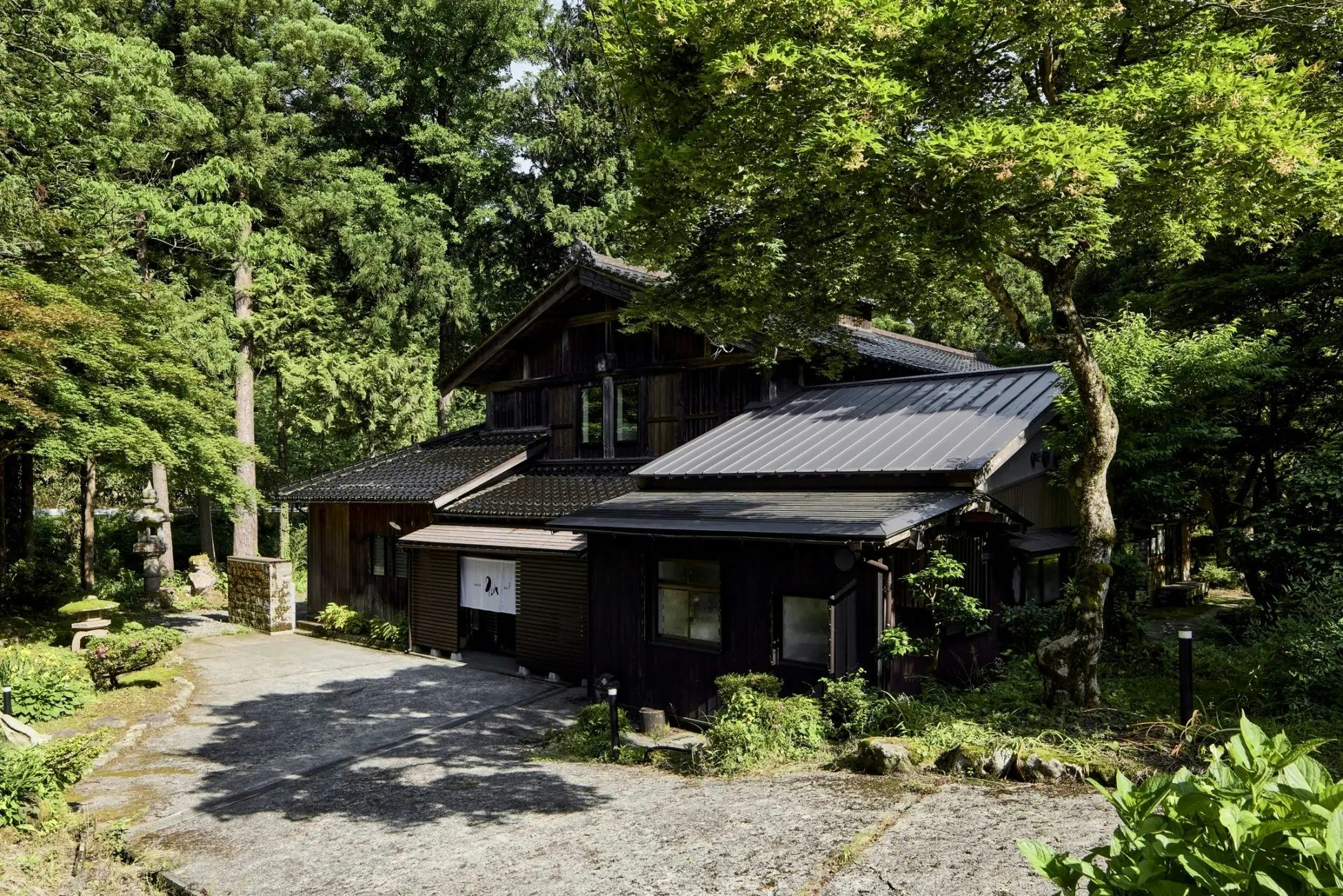 【本邸】「下里 Kudari」築180年古民家 1棟貸切+専用サウナ付き