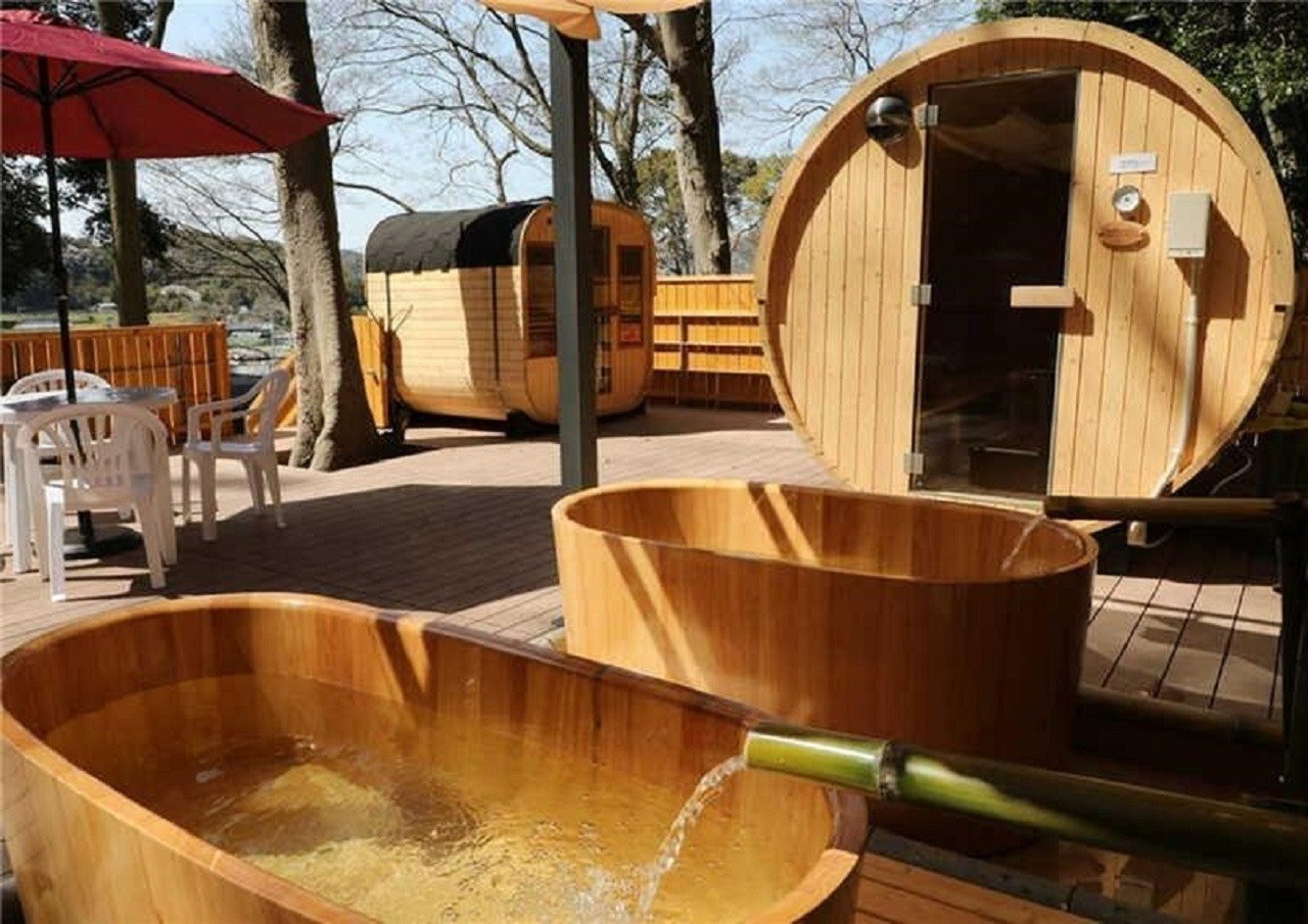 【少人数向け】(1泊2食檜風呂付)グランピング・ダイニング「花子」