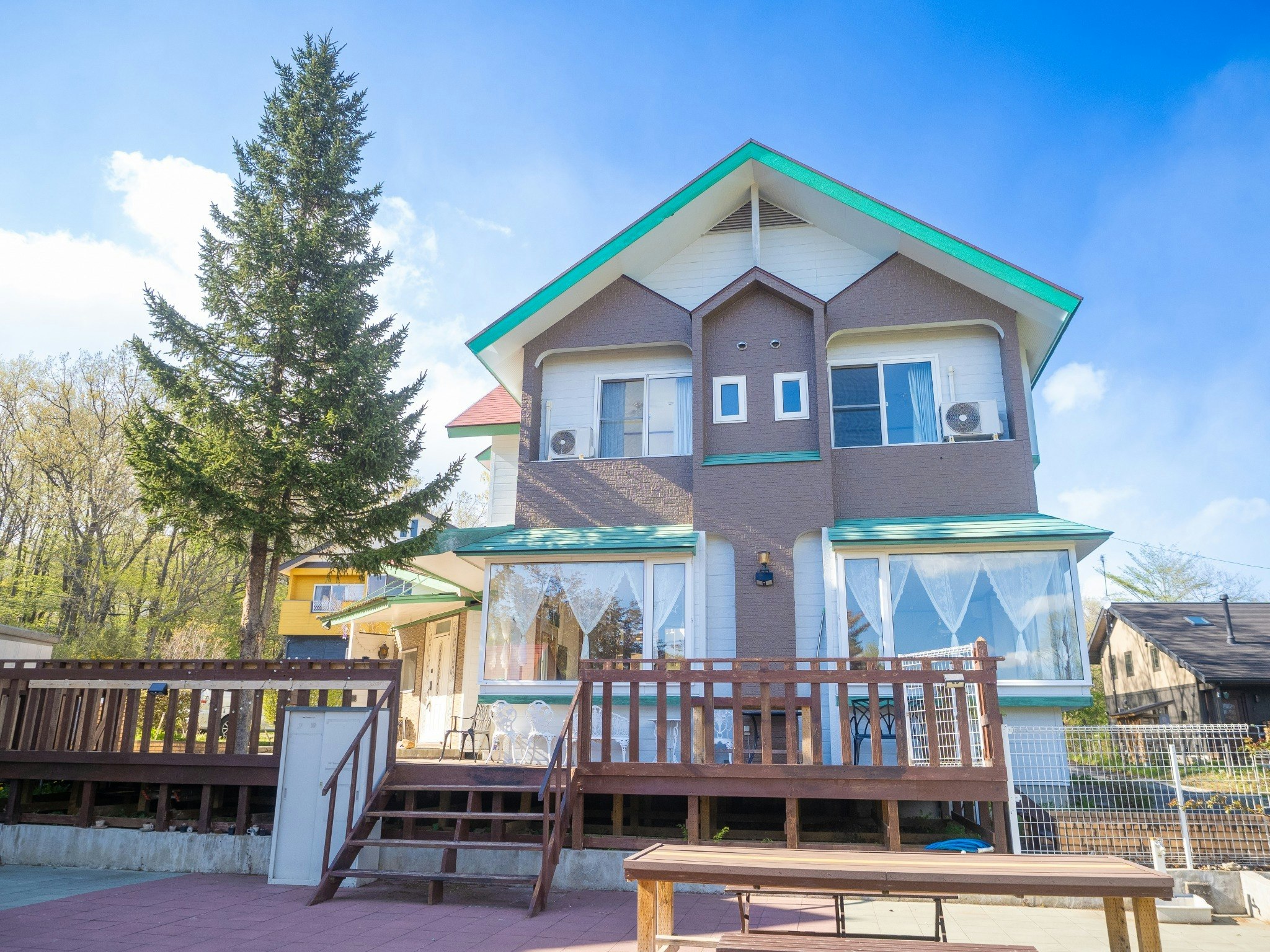 那須高原の中心地、大人数(25)、デッキ、BBQ、卓球、カラオケ