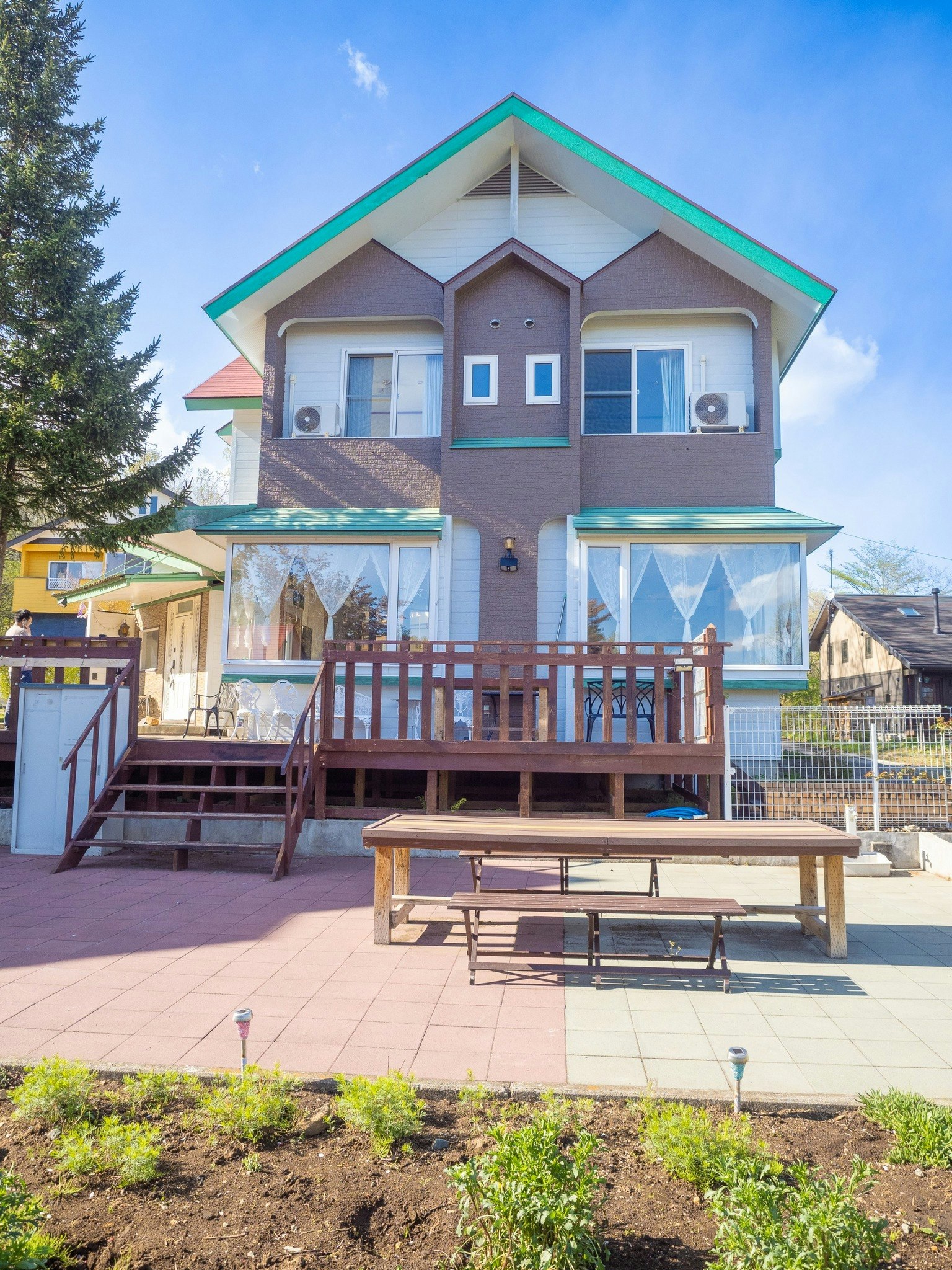 那須高原の中心地、大人数(25)、デッキ、BBQ、卓球、カラオケ