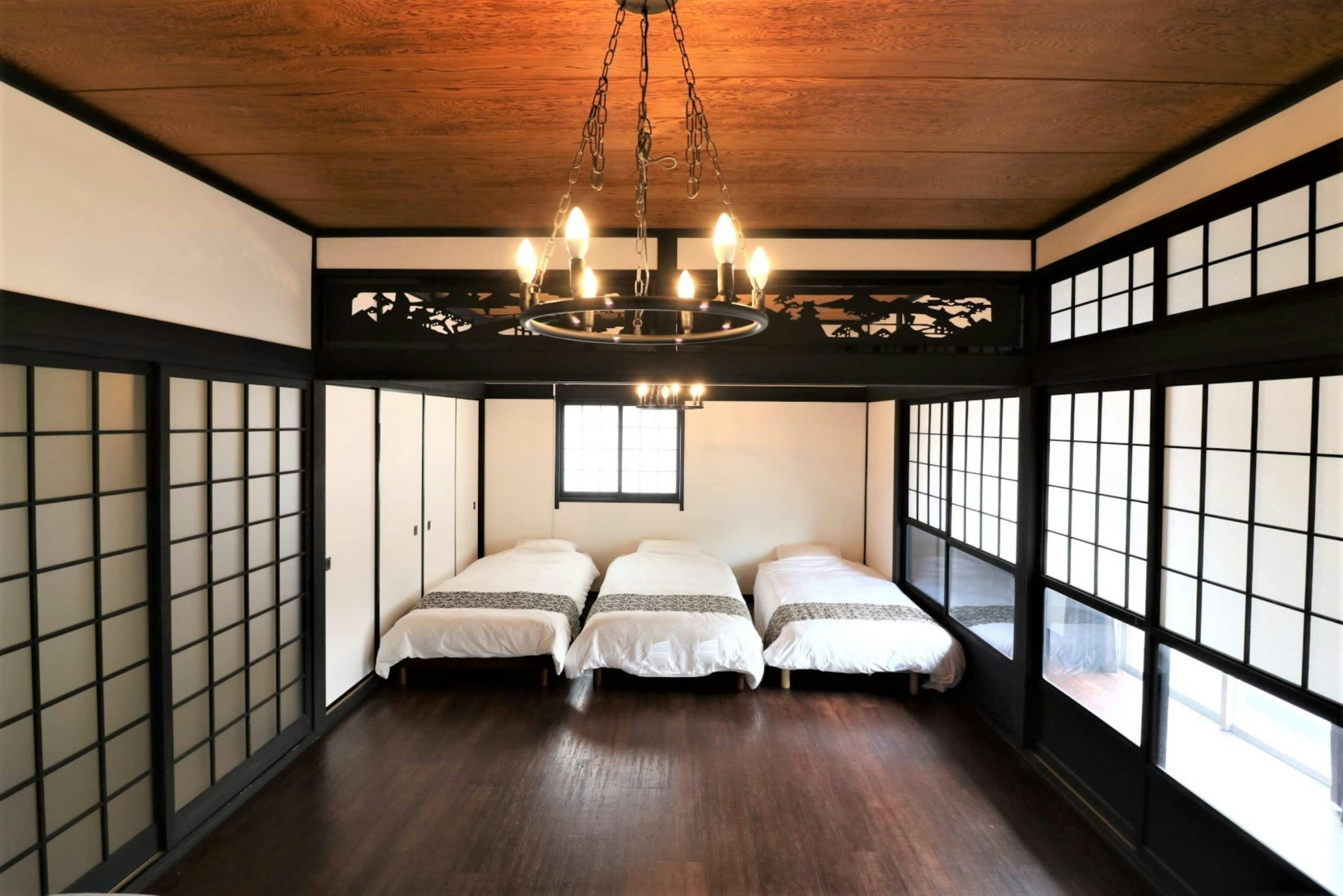 万博まで2駅 /USJ10分 /広々2LDK /無料駐車場1台/OC21