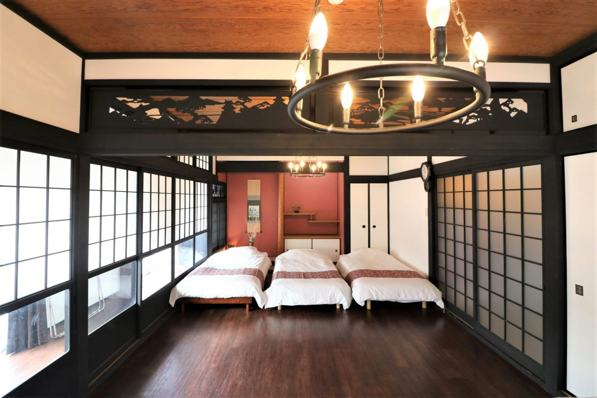 万博まで2駅 /USJ10分 /広々2LDK /無料駐車場1台/OC21