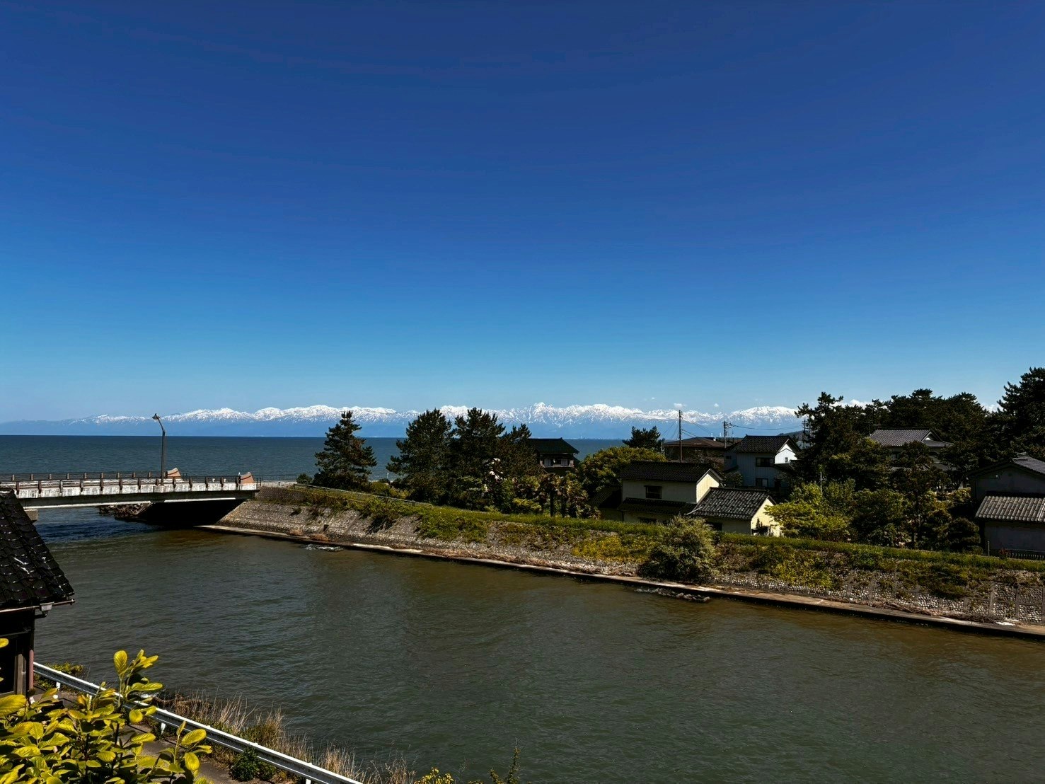 海の見える一棟貸し。最大9名。