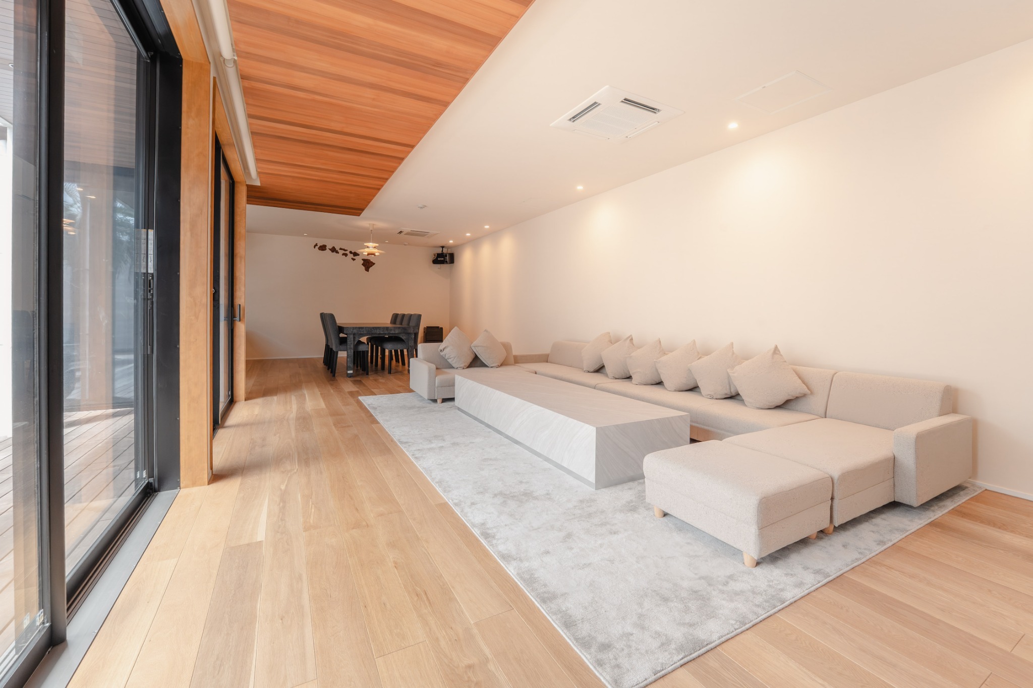 SURF UP/民泊のnull