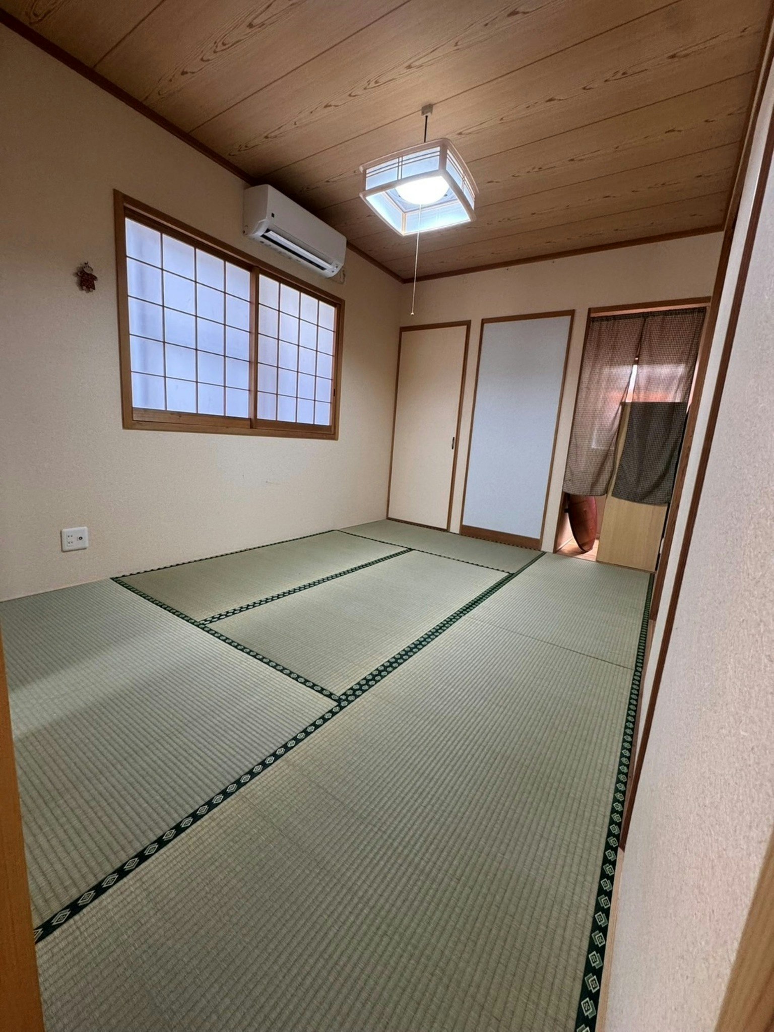 自然豊かな環境☆バス停横!!