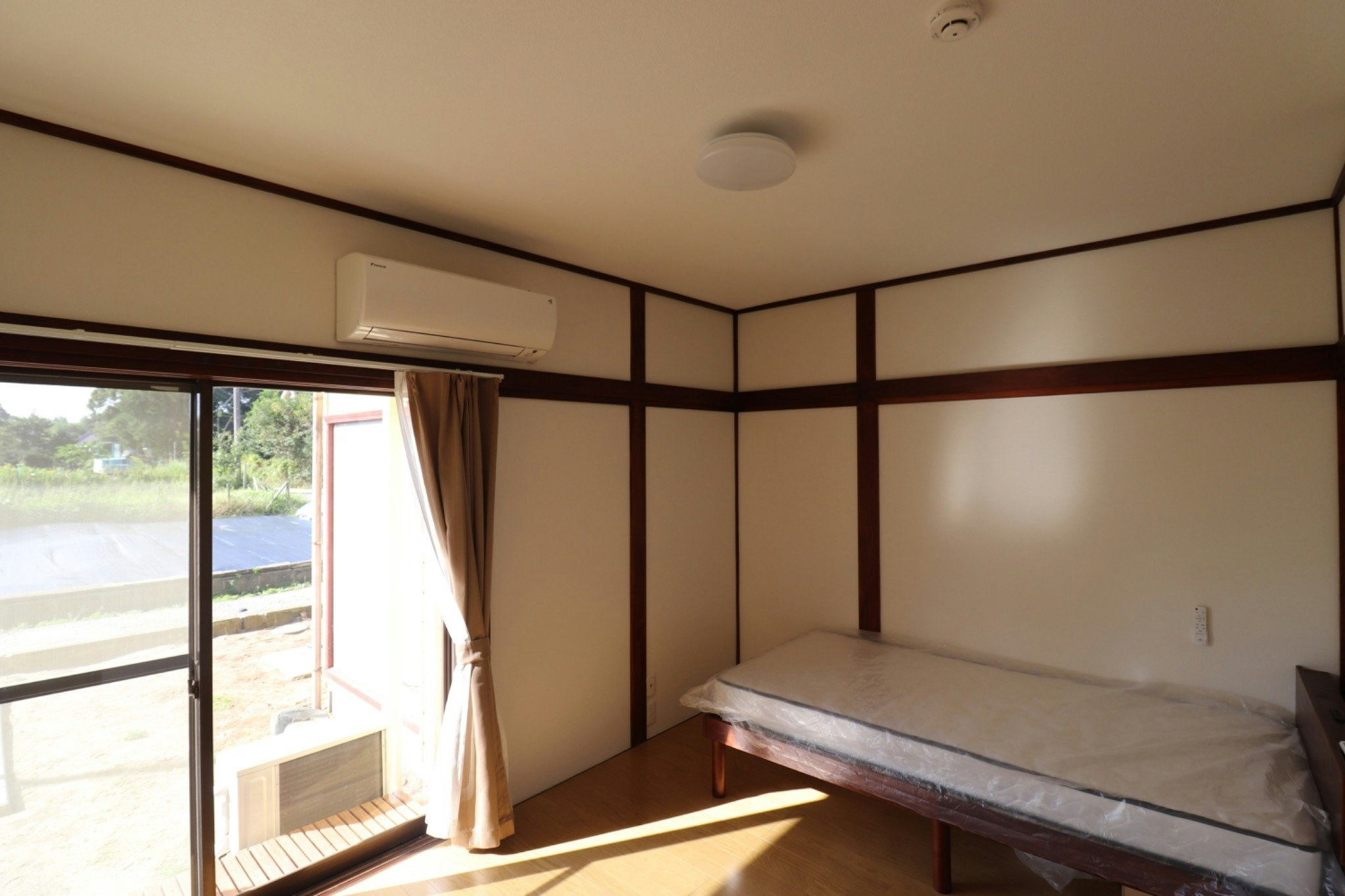 地域最安値/海まで車で10分/庭池で鯉が泳ぐ/自然がいっぱい/去年フルリフォーム済(102号室)