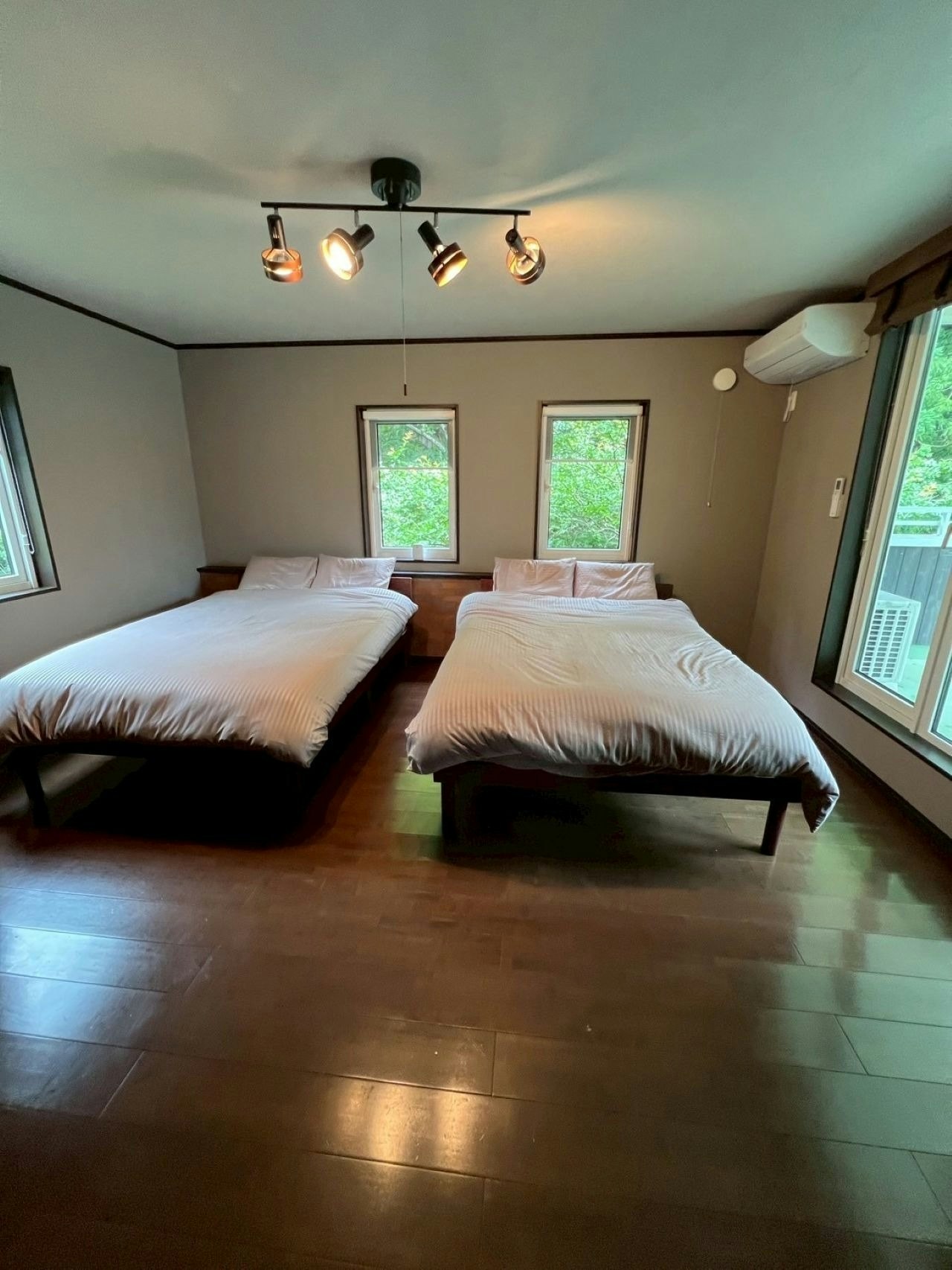 日光萩垣面 FABULOUS HOUSE 一棟貸切/モダン/15人/BBQ