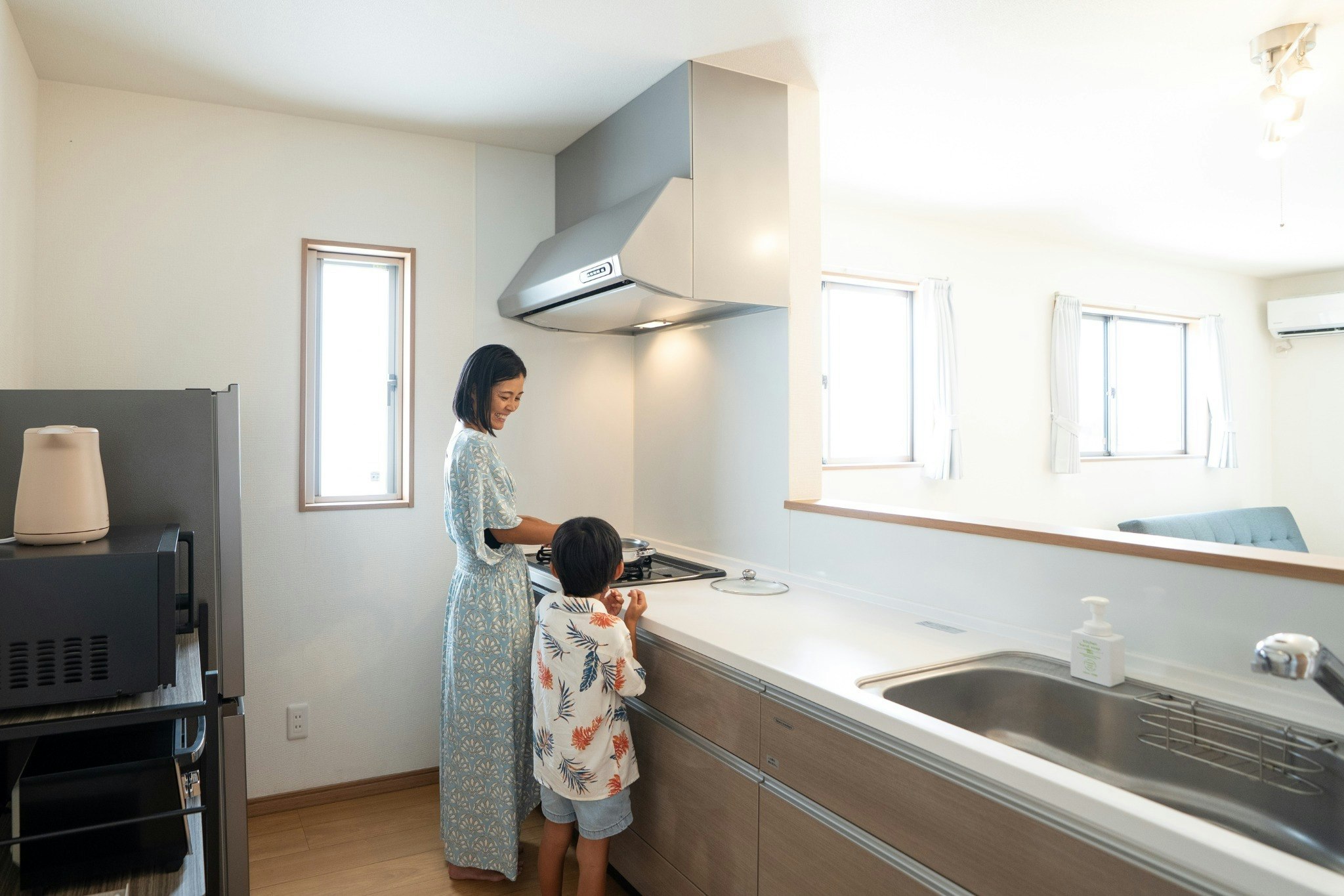 NEW OPEN【一棟貸切】94m2の快適空間|高台・海まで徒歩5分&駐車3台&海望む2階ベランダ