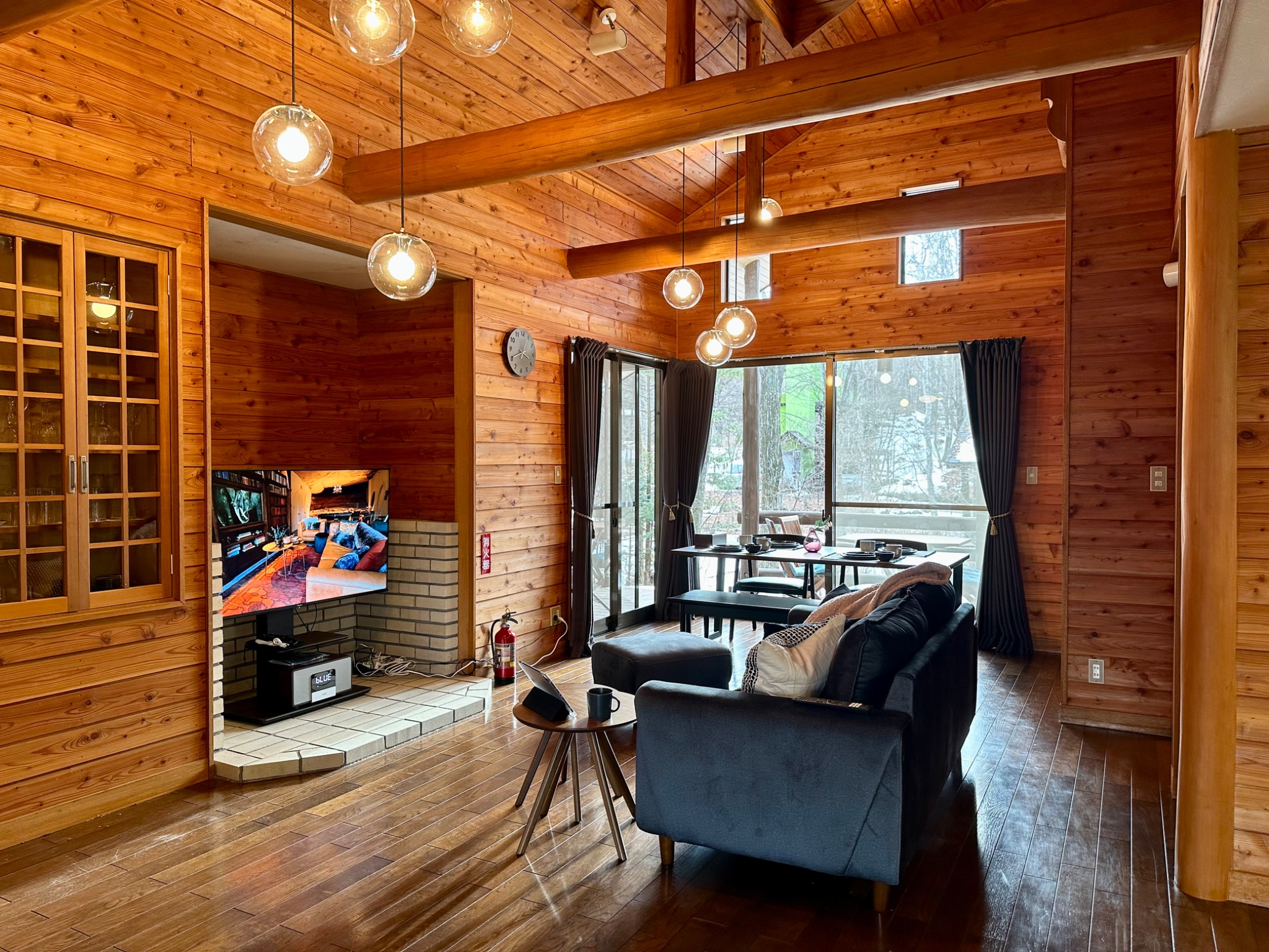 Villa024#花の街F300#北軽井沢#木洩れ日が差し込む#R-90F28F