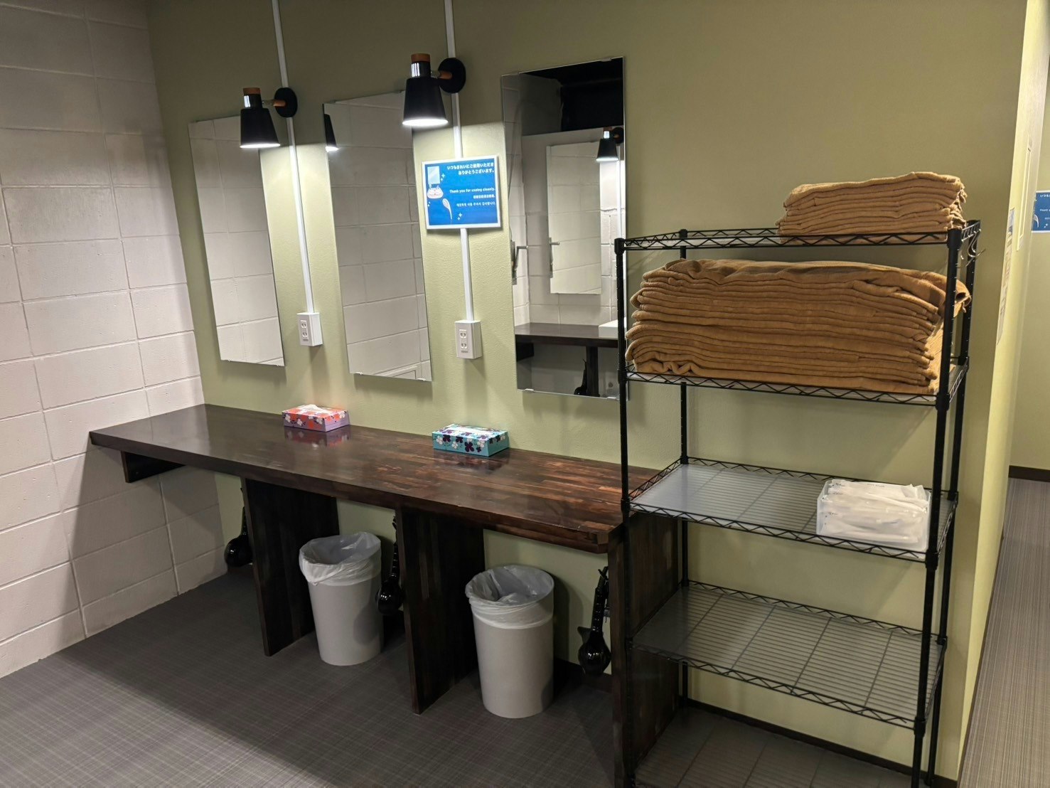 男女共用ドミトリー 2段ベッド1名分