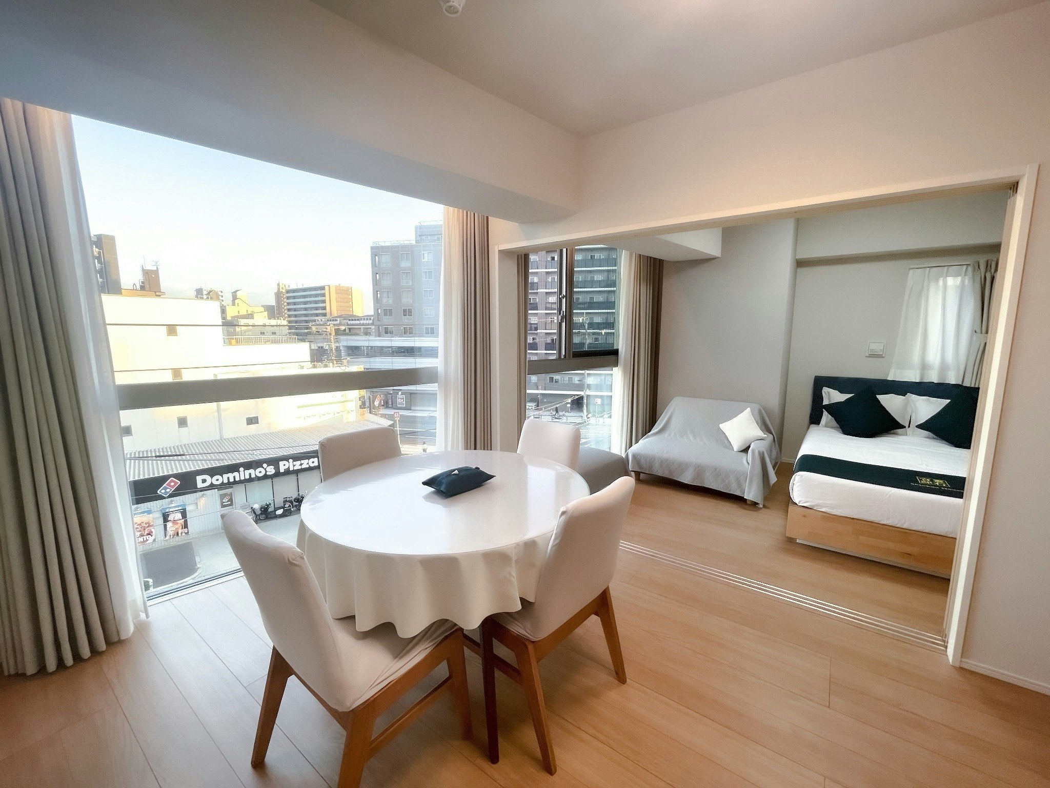 ベランダ付き2LDK(402)